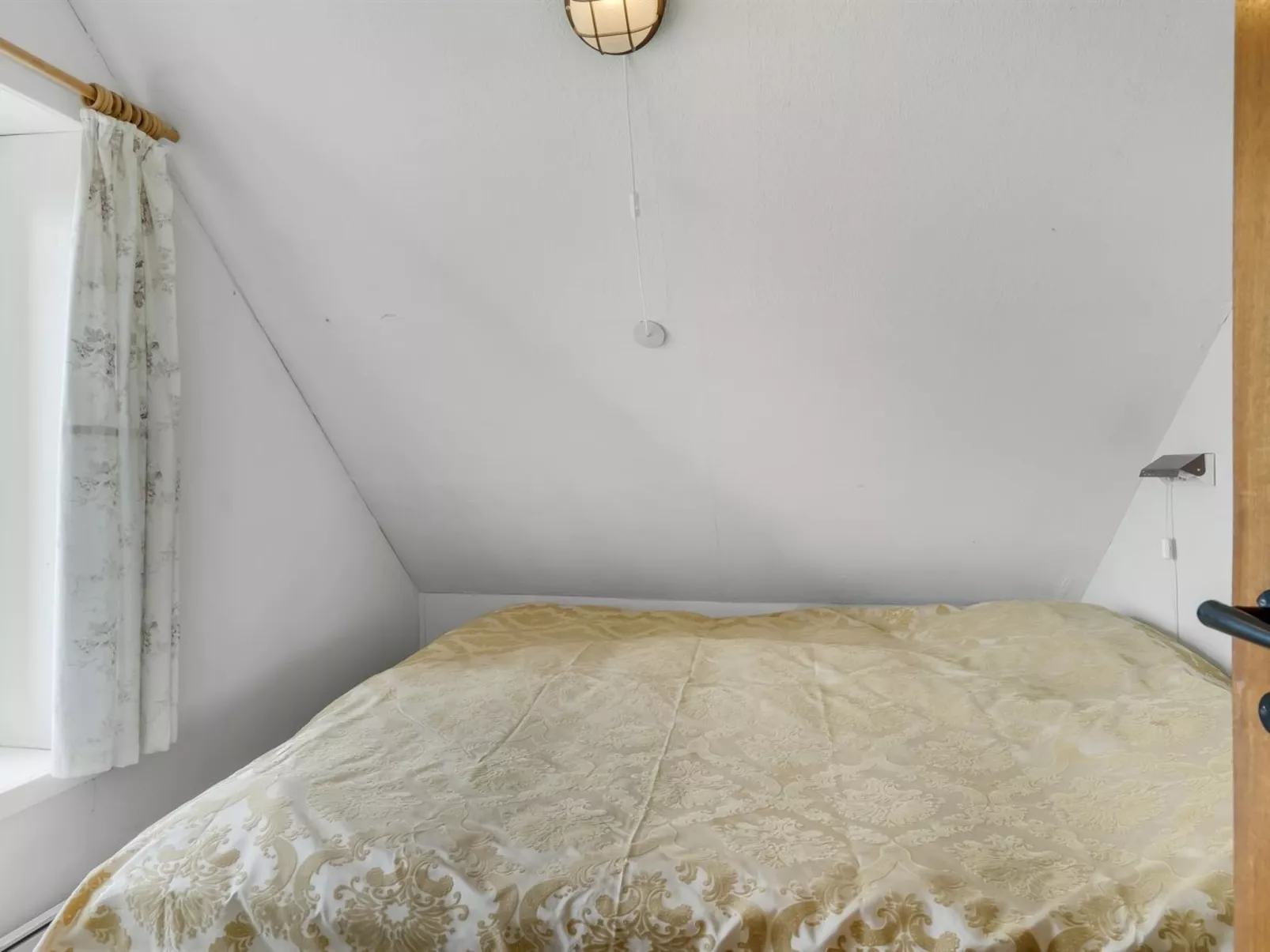 "Edvardsine" - 20m to the fjord-Dedans