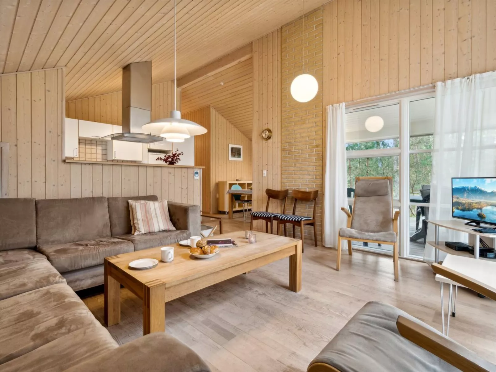 "Ava" - 850m from the sea-Inside