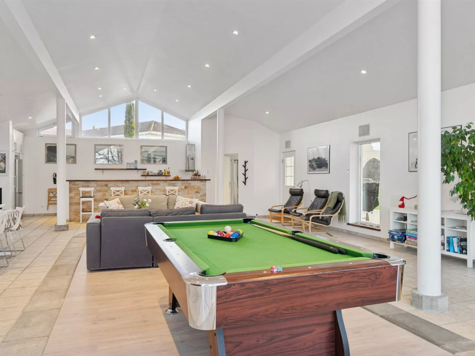 "Mikkeline" - 575m to the fjord-Dedans