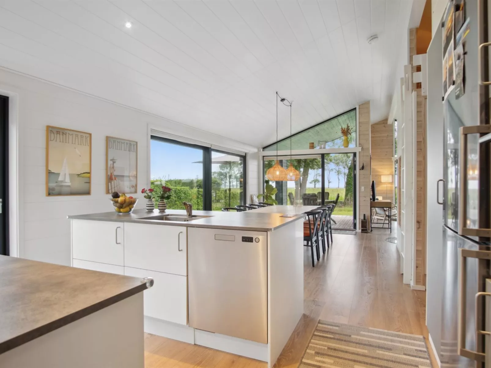 "Huldrik" - 100m from the sea-Inside