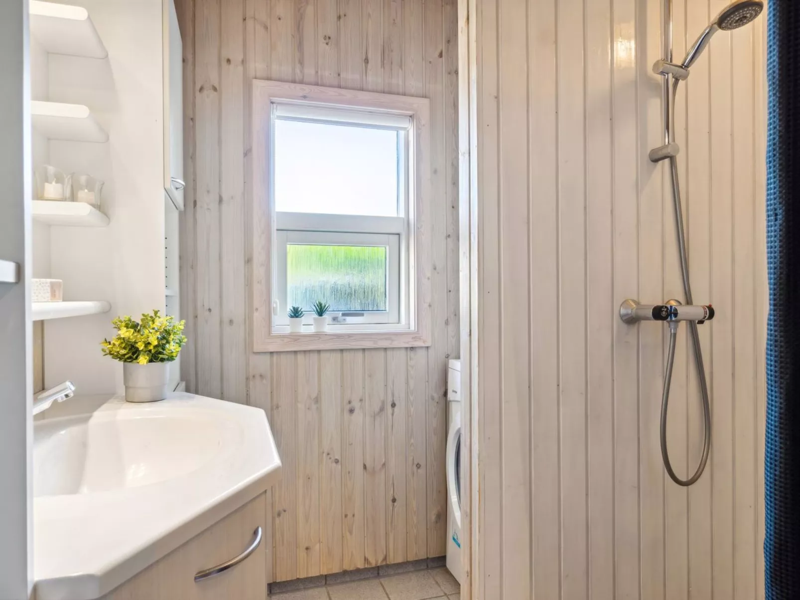 "Myriam" - 50m from the sea-Dedans