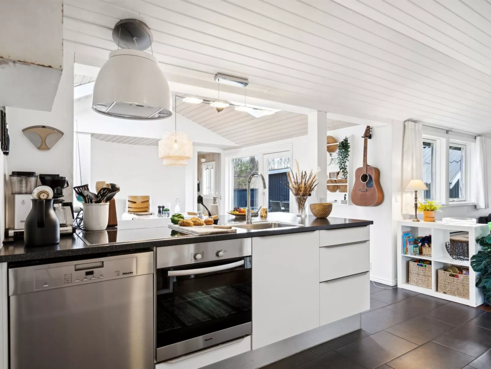 "Hermand" - 3.5km from the sea-Drinnen