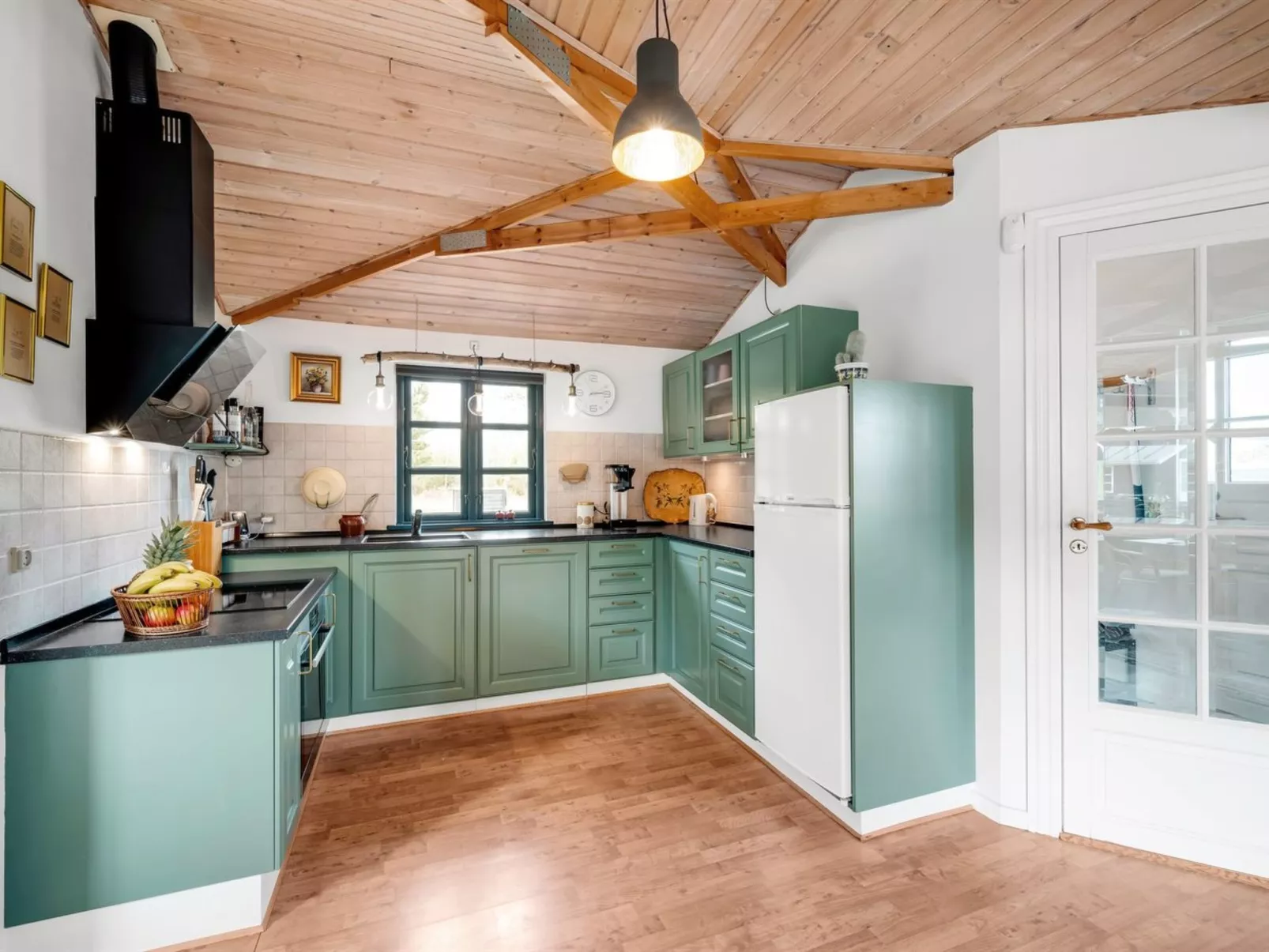 "Aviaya" - 350m from the sea-Dedans