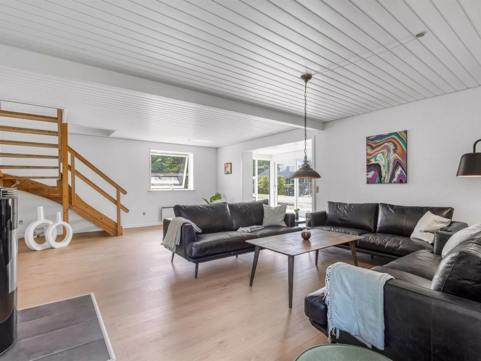 "Sissela" -  from the sea-Drinnen