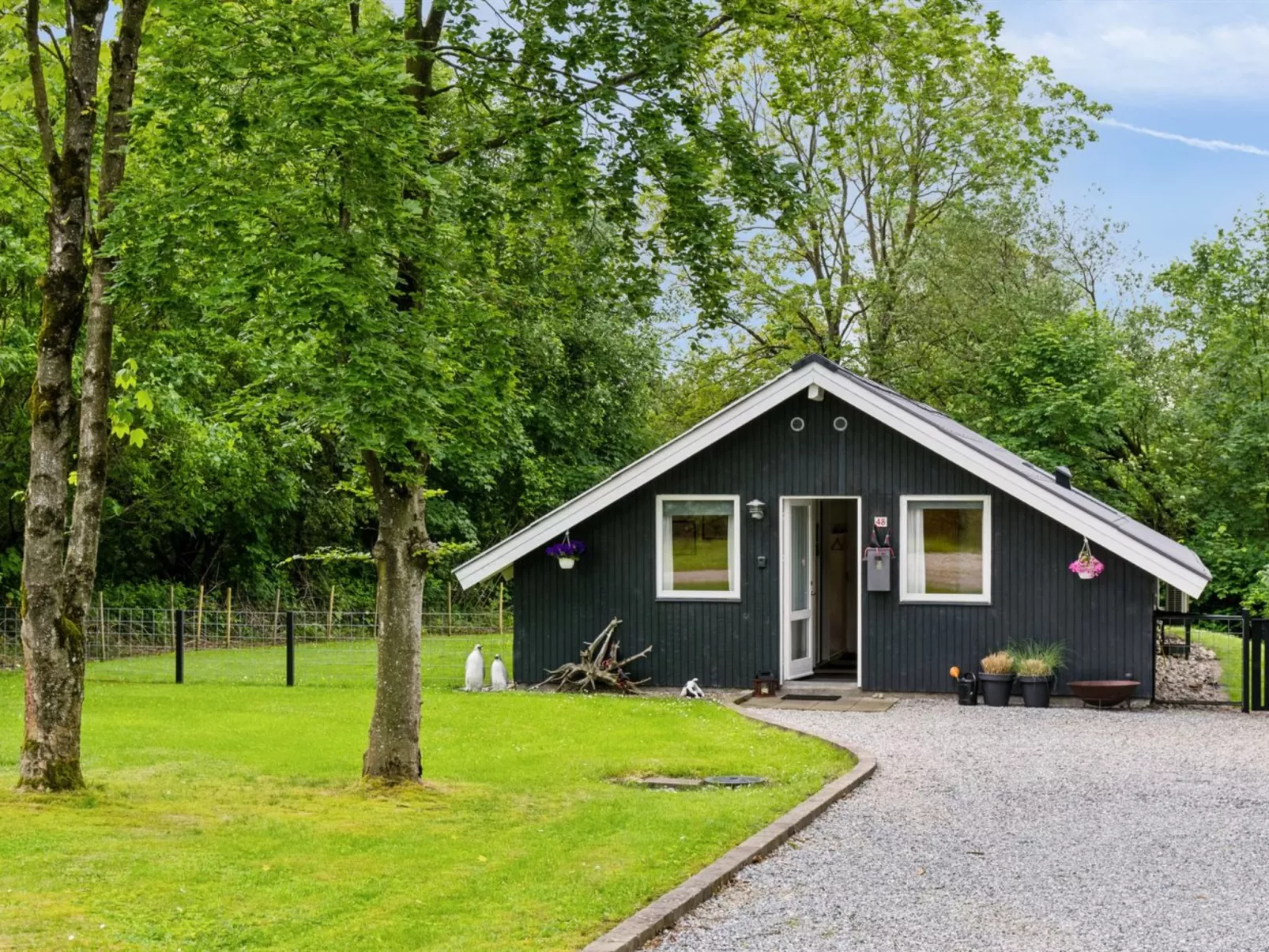 "Hereth" - 30km from the sea-Outside