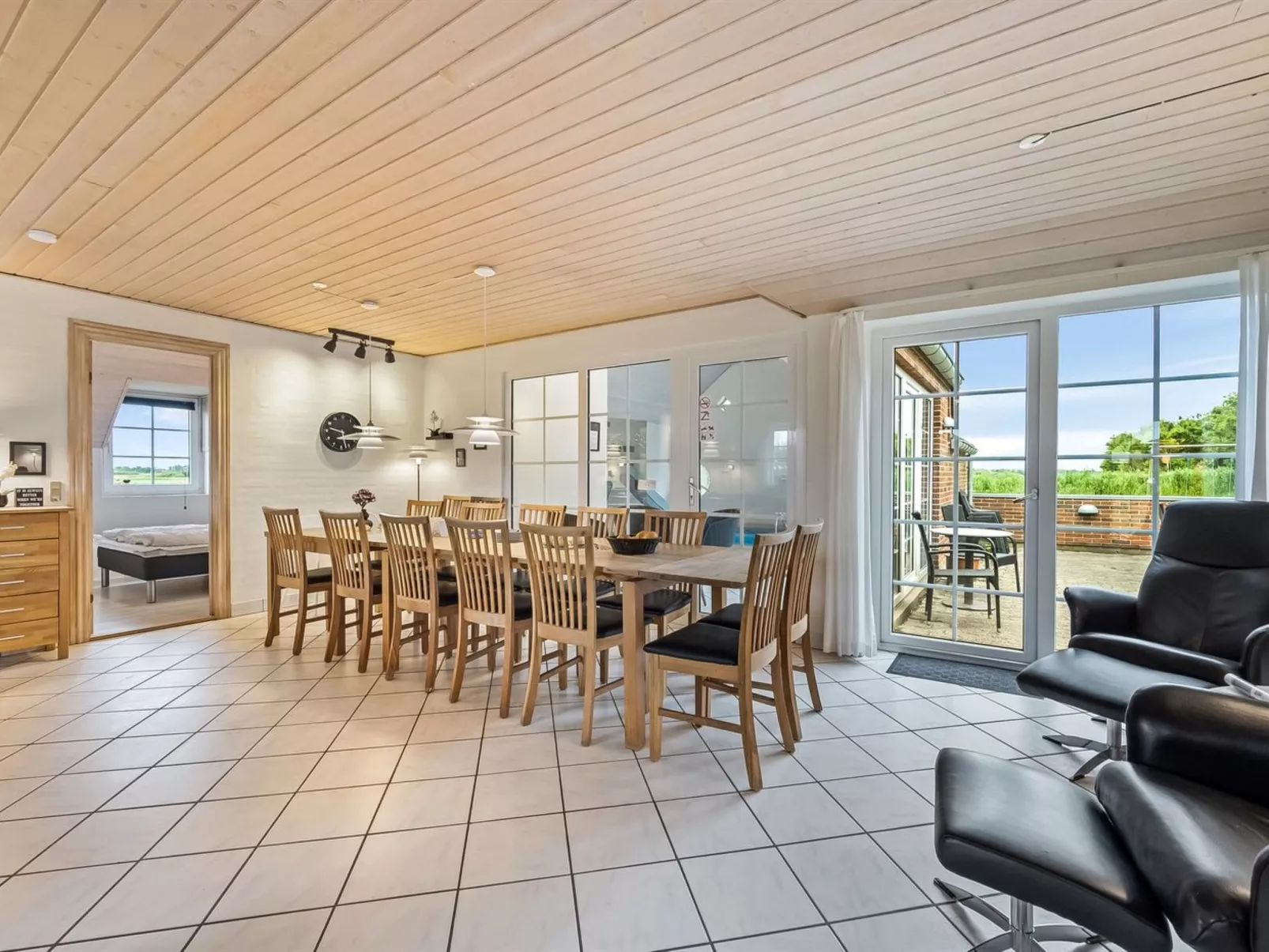 "Botmar" - 1.5km from the sea-Dedans