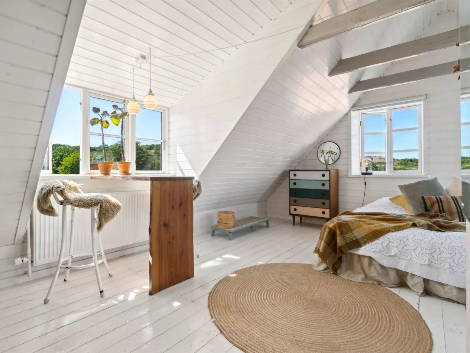 "Hebba" - 125m from the sea-Drinnen