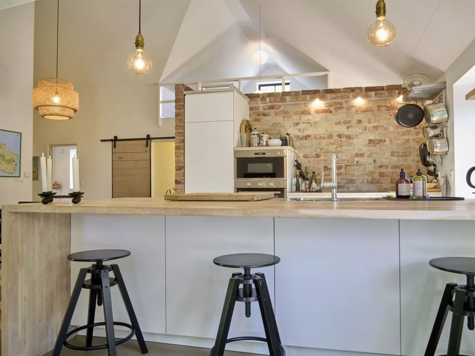 "Agir" - 200m from the sea-Dedans