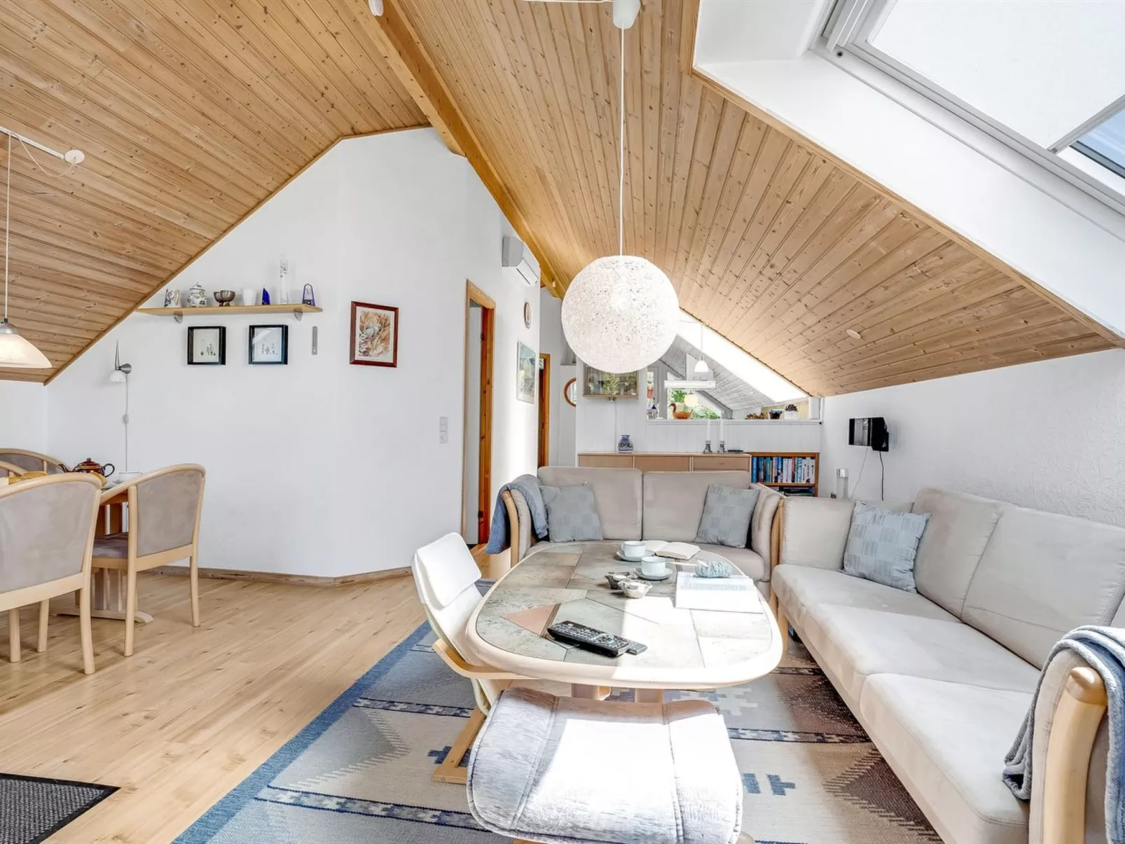 "Tytti" - 300m from the sea-Inside