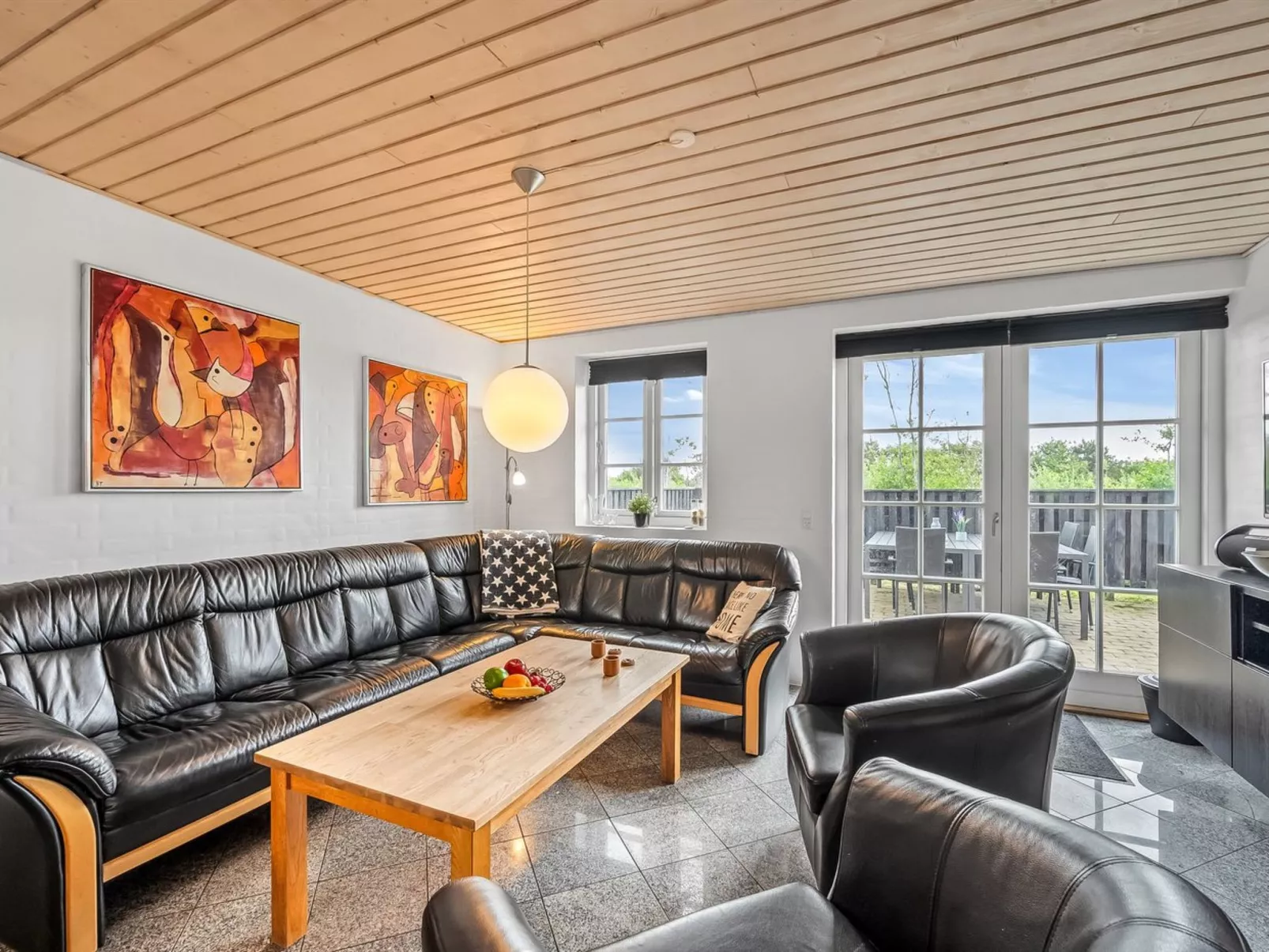 "Birette" - 1.2km from the sea-Dedans