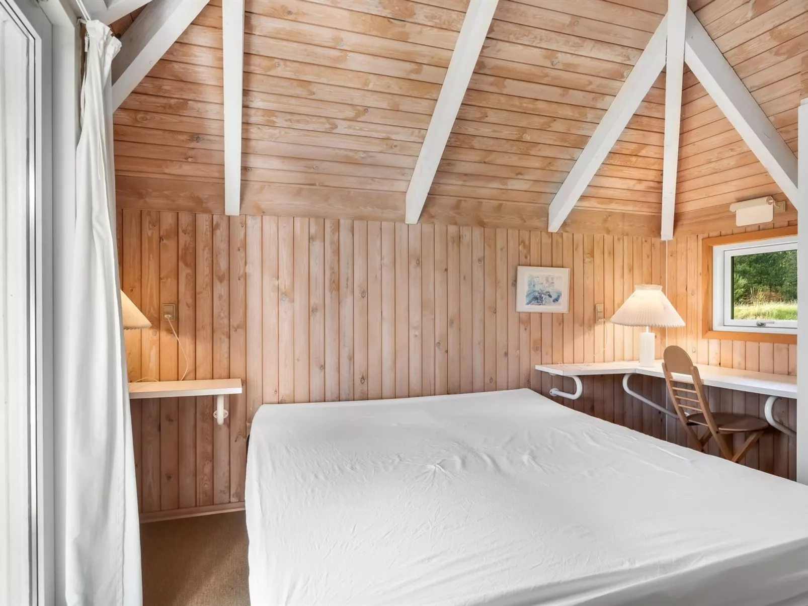 "Elenor" - 1.1km from the sea-Drinnen