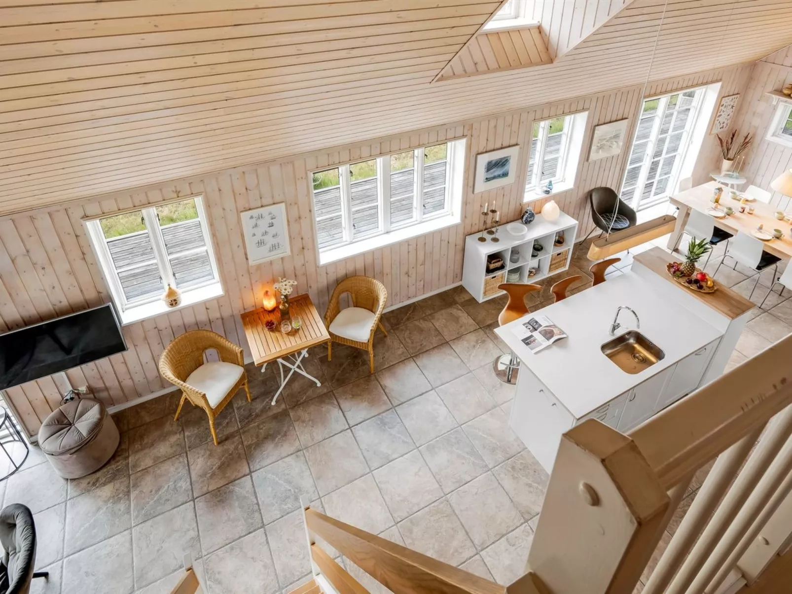 "Helmi" - 1.5km from the sea-Inside