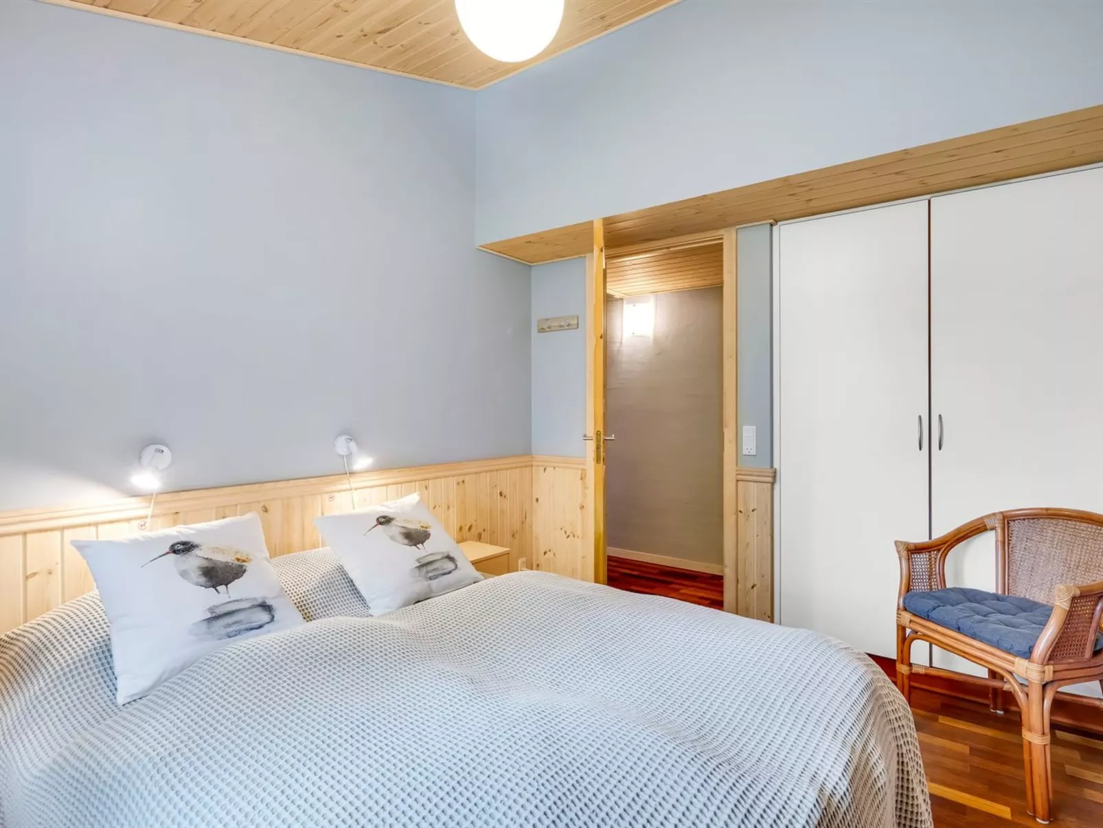 "Zölestine" -  from the sea-Inside