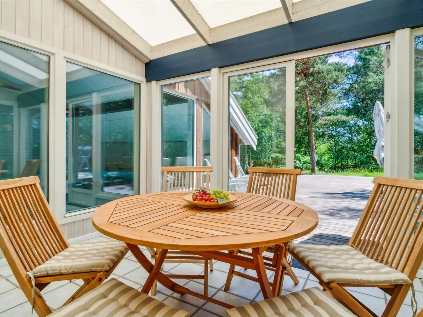 "Auvo" - 200m from the sea-Drinnen