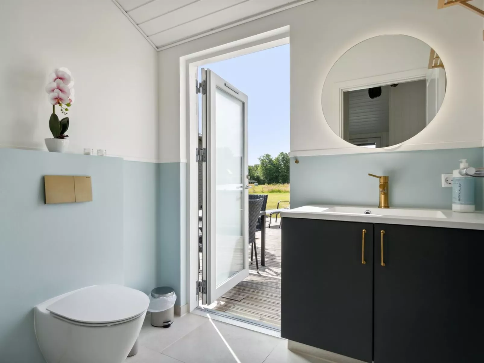 "Henke" - 475m from the sea-Drinnen