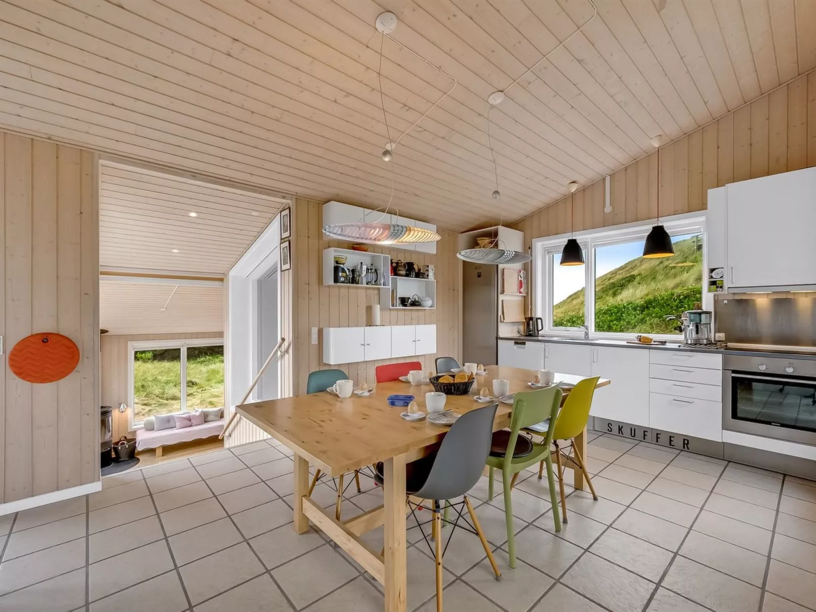 "Paaske" -  from the sea-Dedans