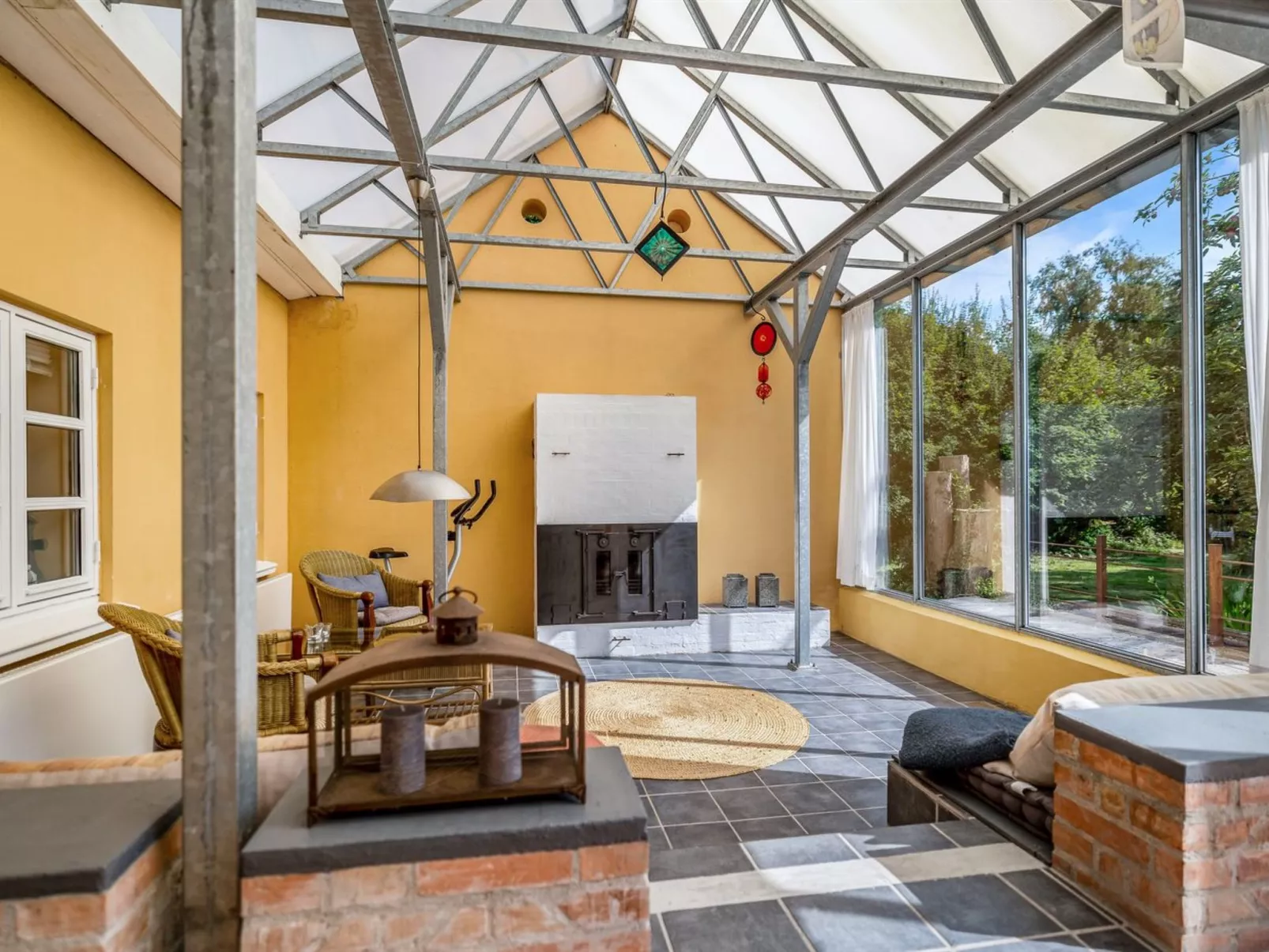 "Huno" - 2km from the sea-Inside