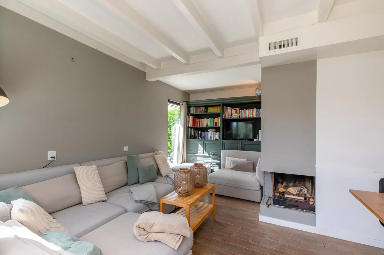 Strandhuis Schoneveld-Non tagué