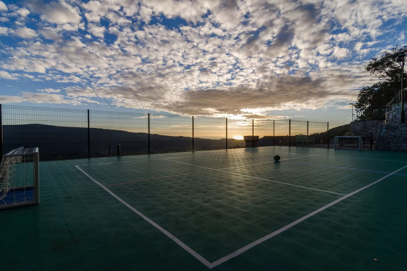 Villa Falcon Rook - Four-Bedroom Villa with Terrace and Swimming Pool-équipements