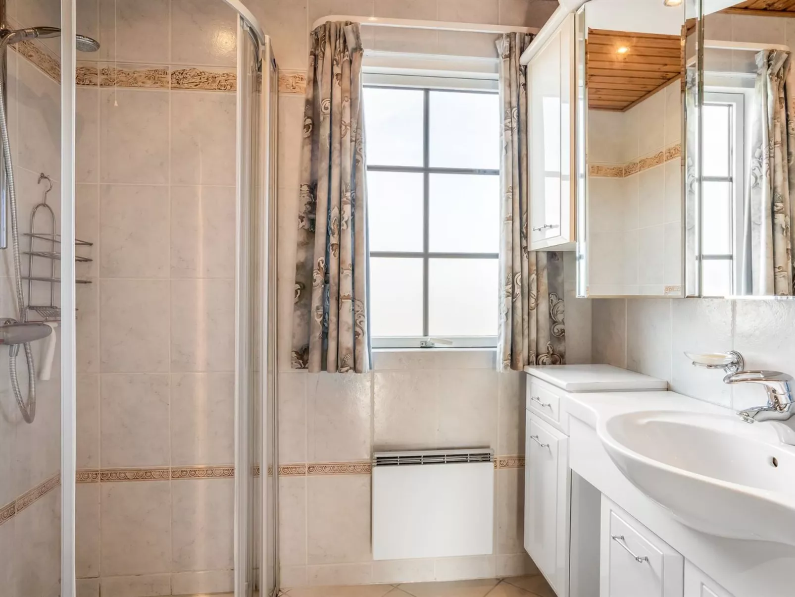 "Fotij" - 120m from the sea-Drinnen