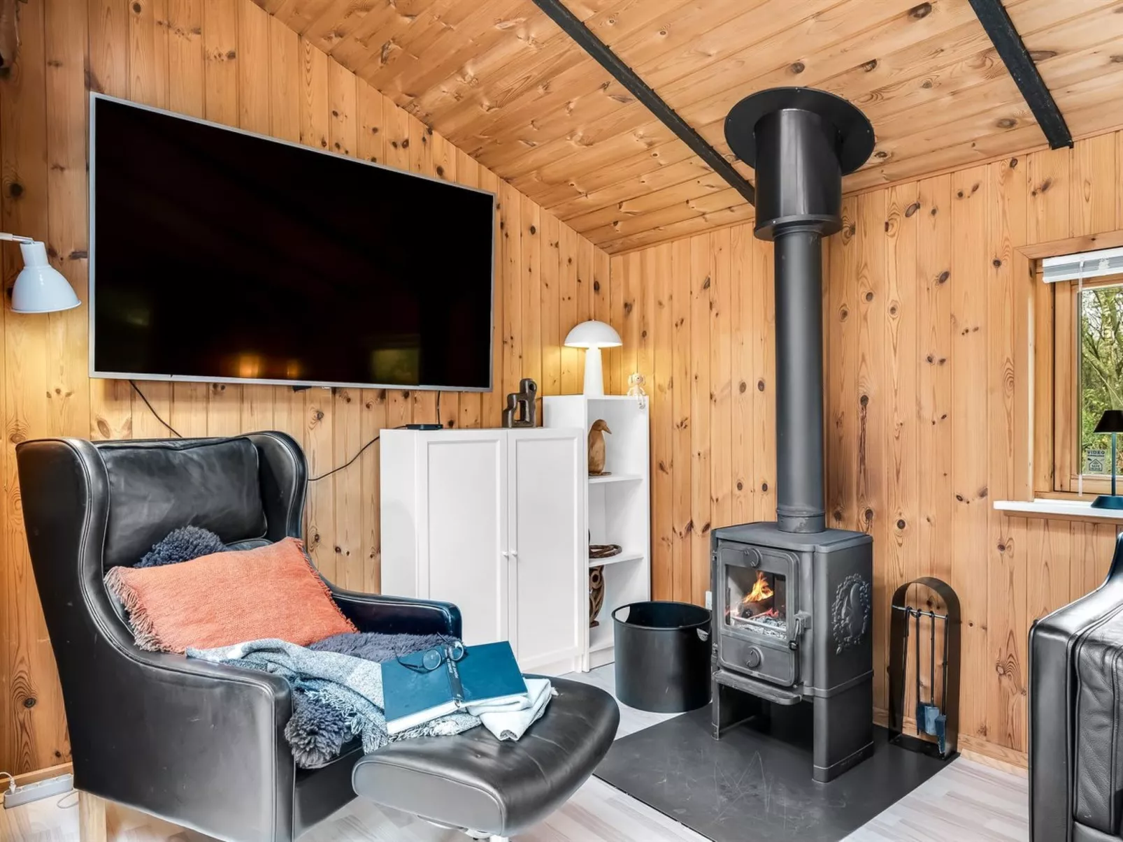 "Marthine" - 650m to the fjord-Dedans