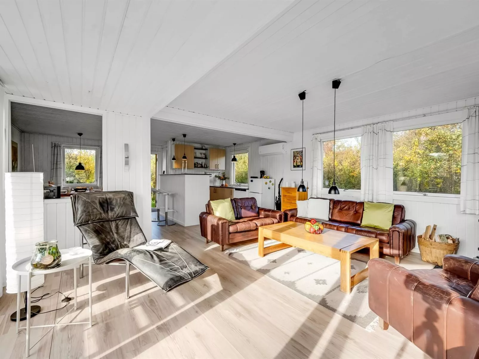 "Pirjo" - 350m to the fjord-Dedans