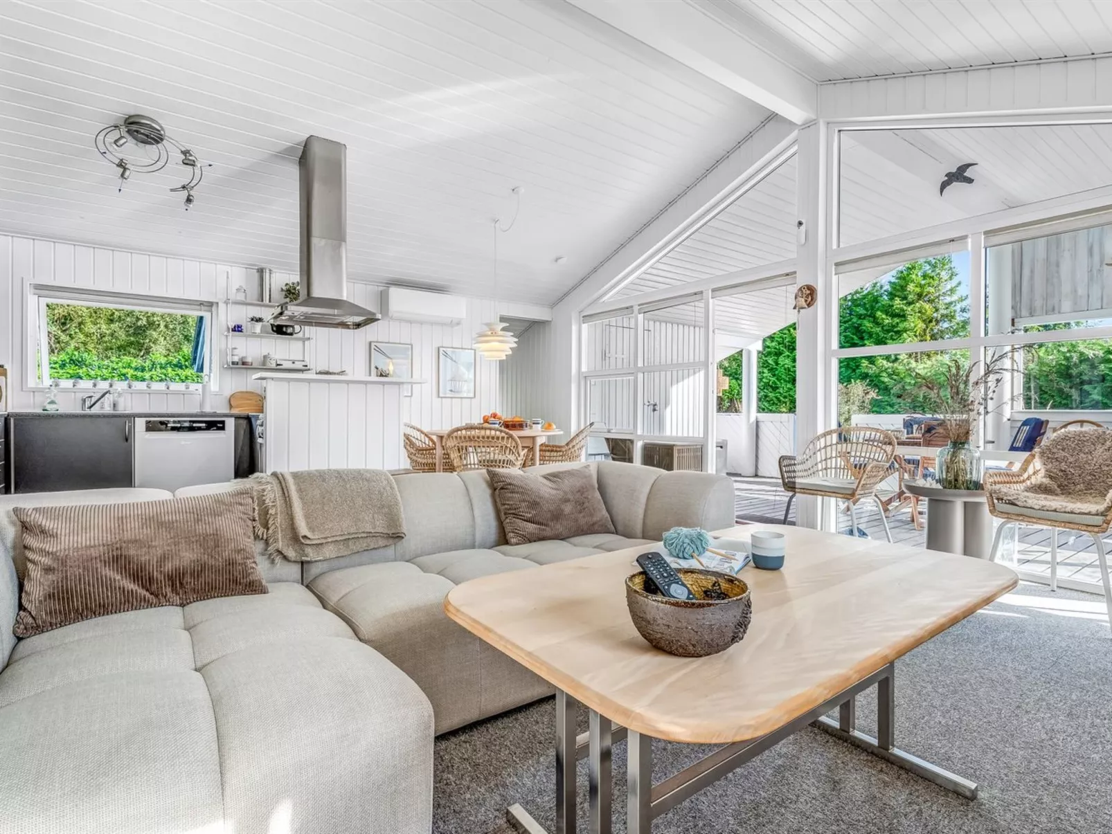 "Ion" - 250m from the sea-Inside