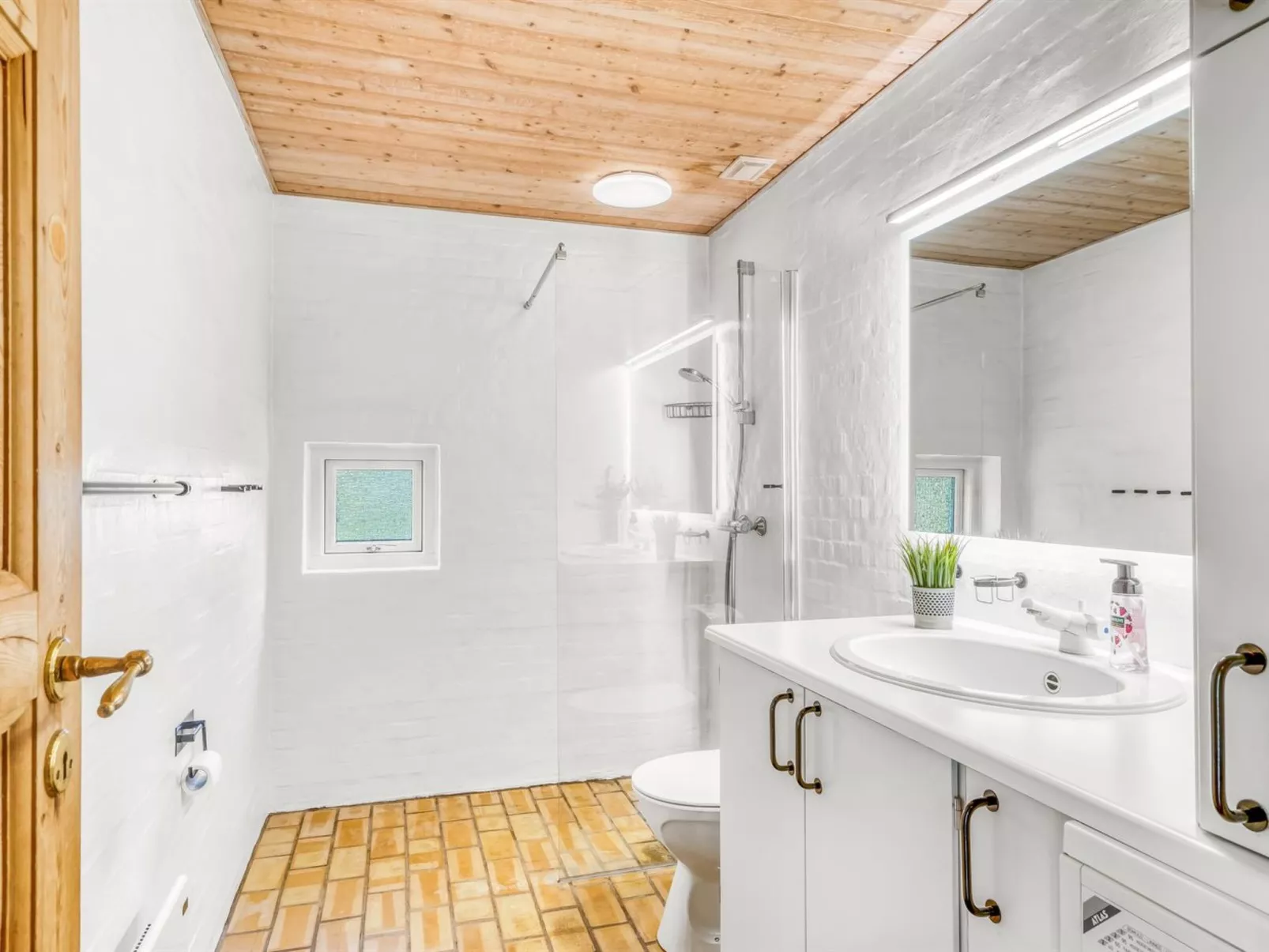 "Kalevi" - 300m from the sea-Drinnen