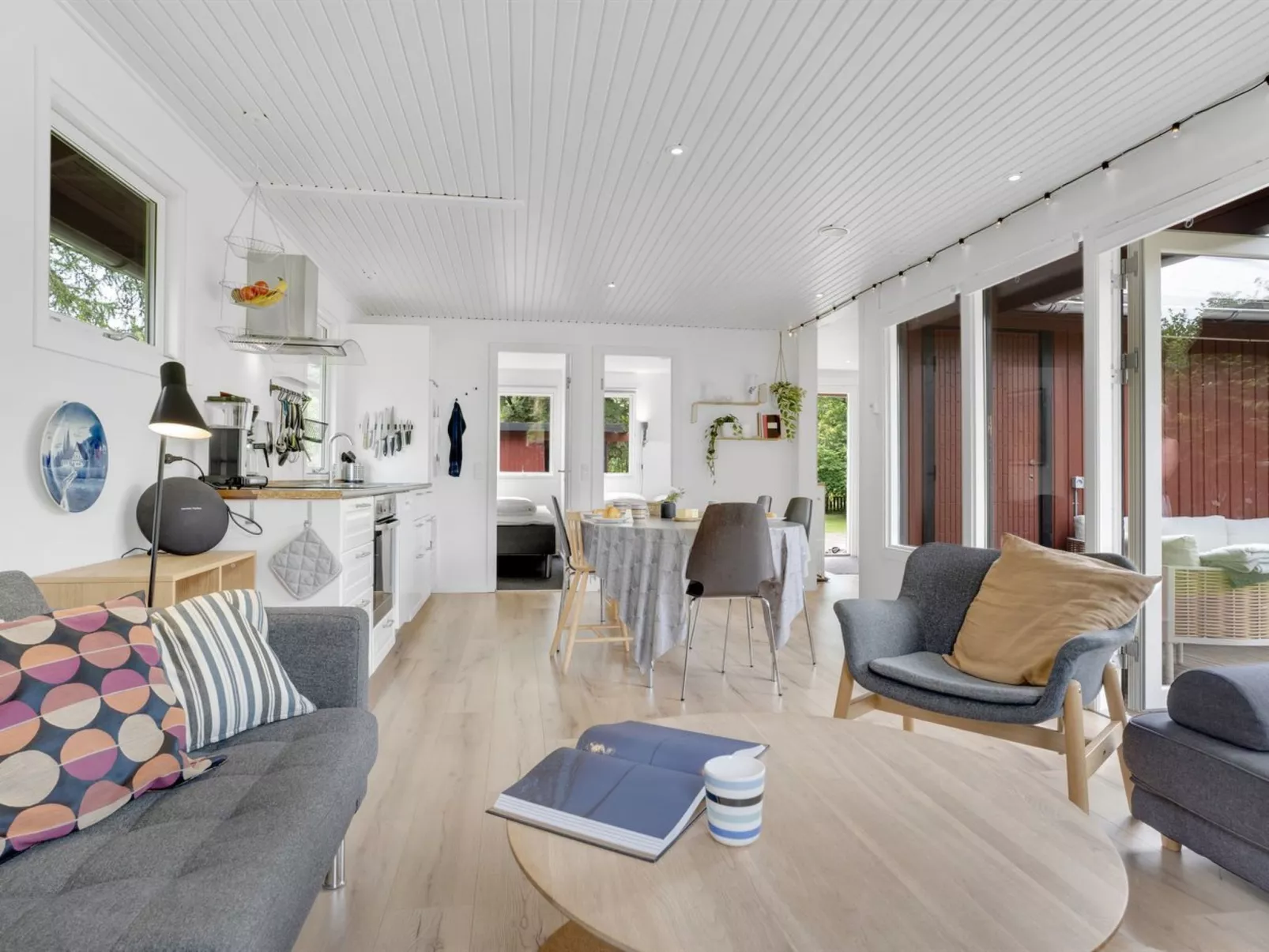 "Vickie" - 600m from the sea-Inside