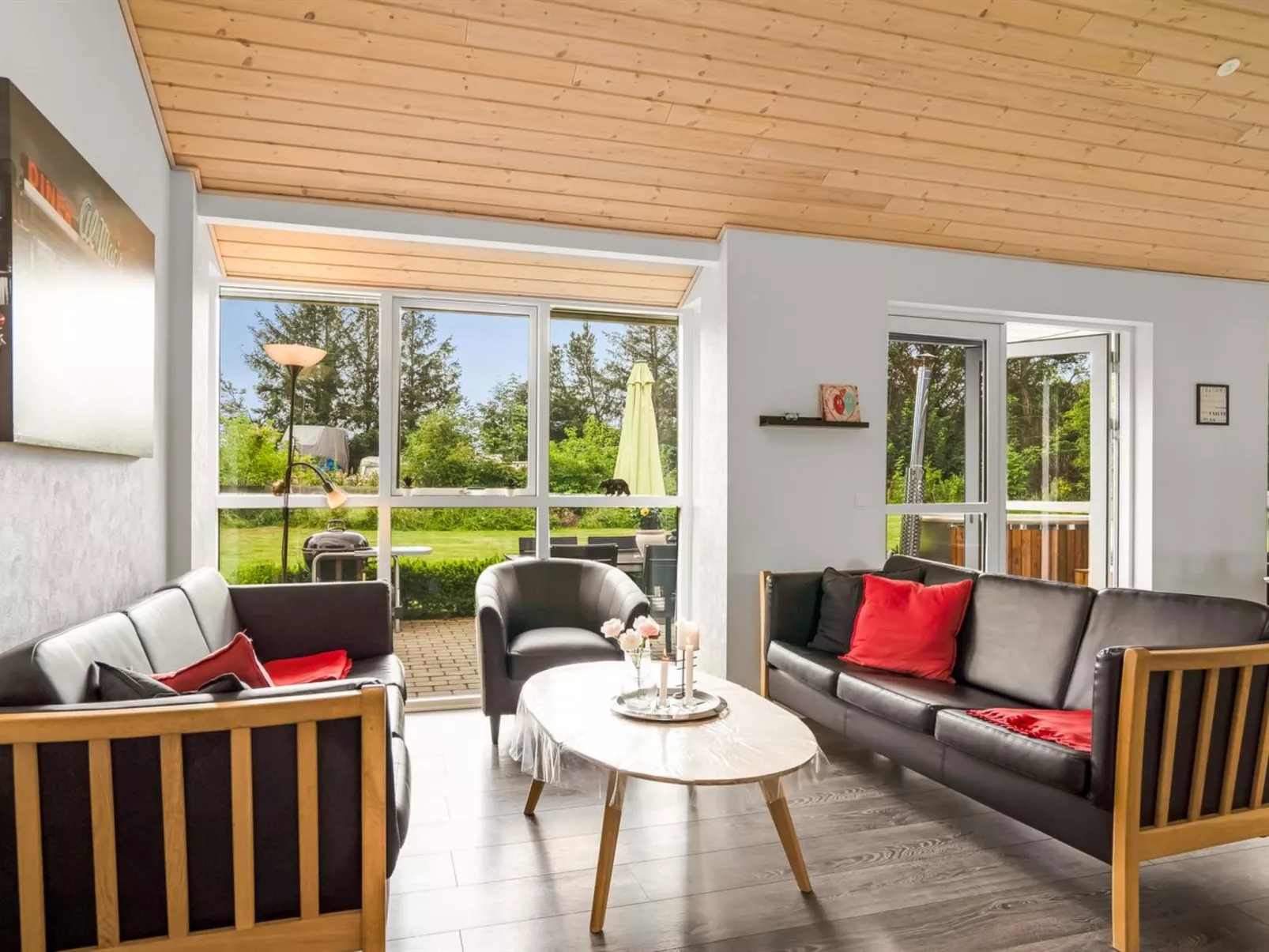 "Nauka" - 400m to the fjord-Inside