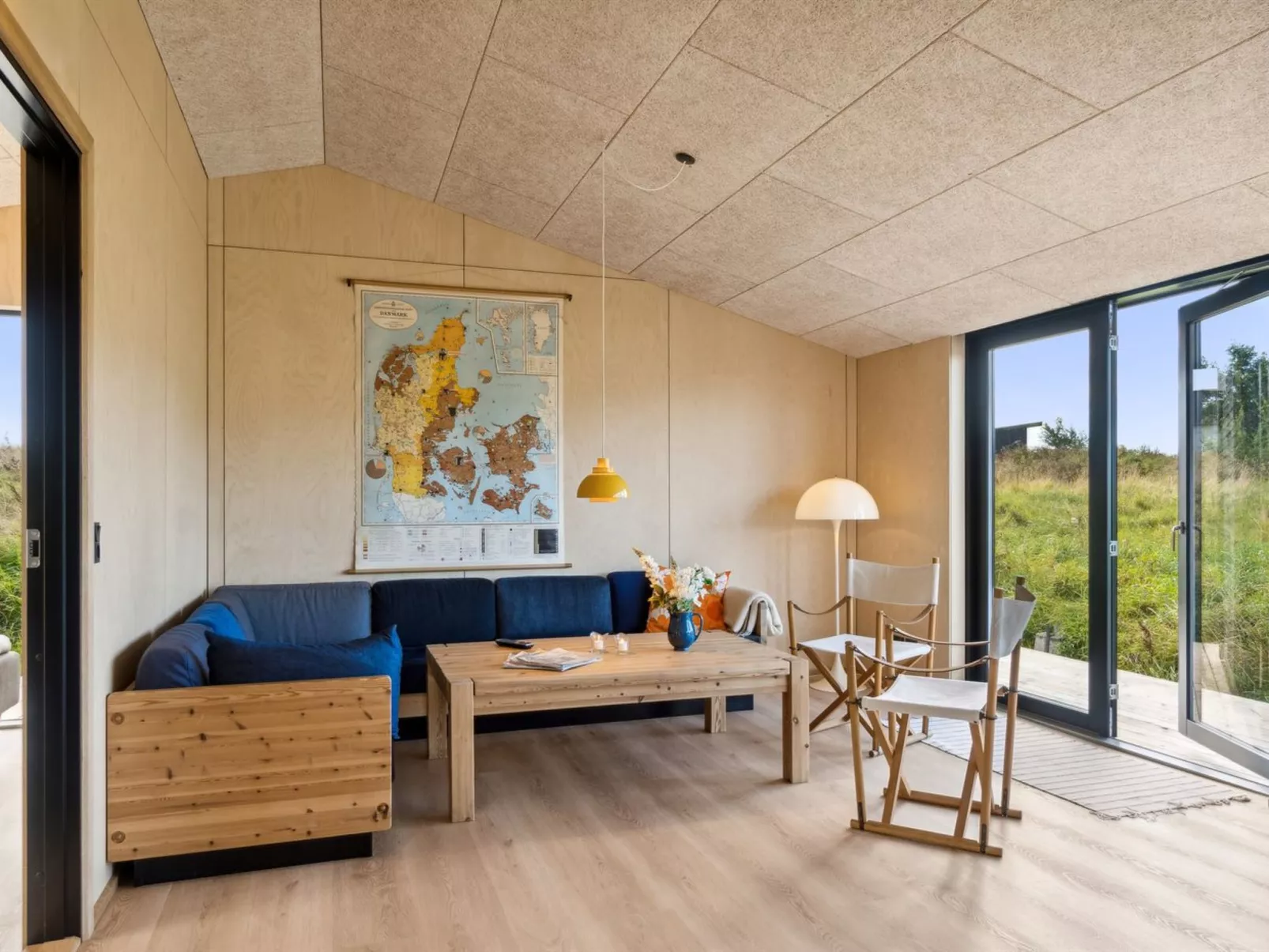 "Aatos" - 250m from the sea-Inside