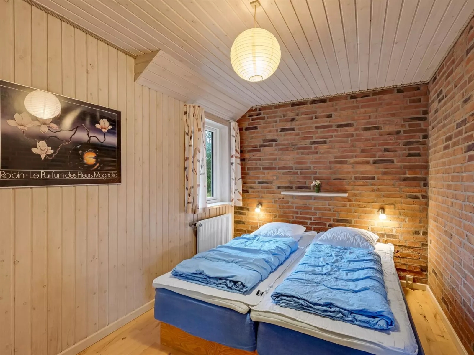 "Hunved" -  from the sea-Dedans