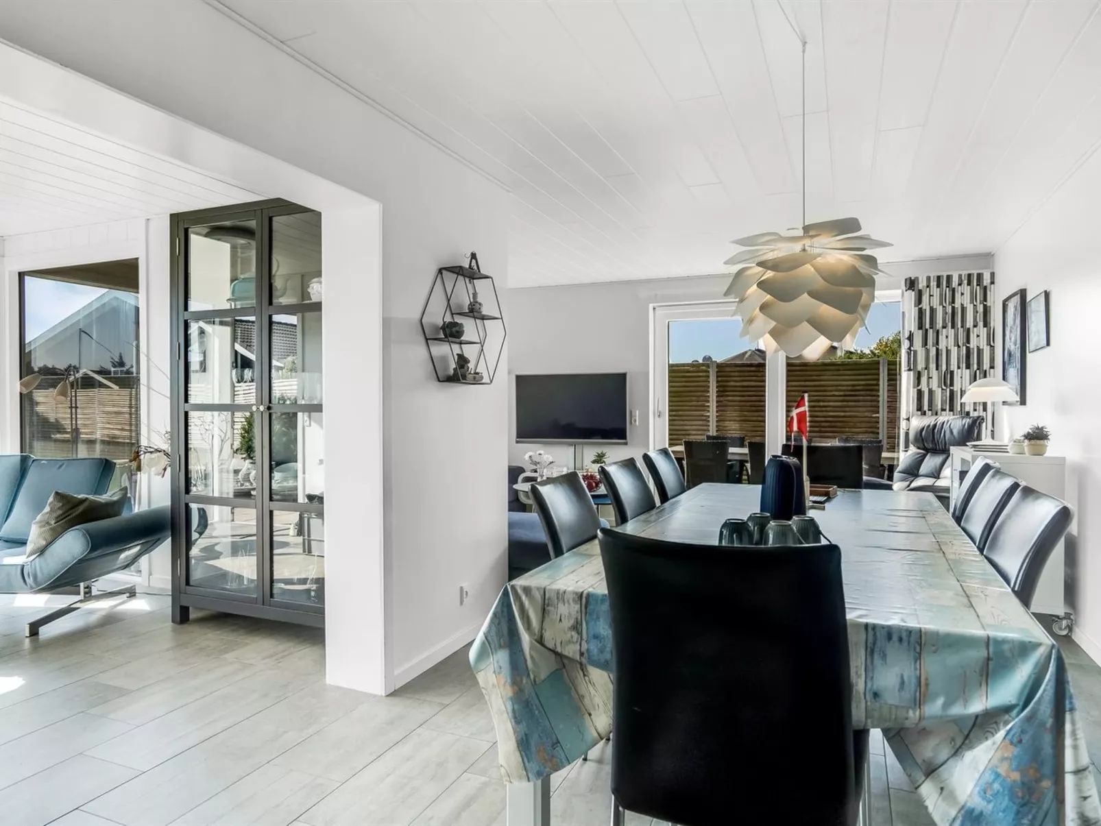 "Isabel" - 600m from the sea-Inside