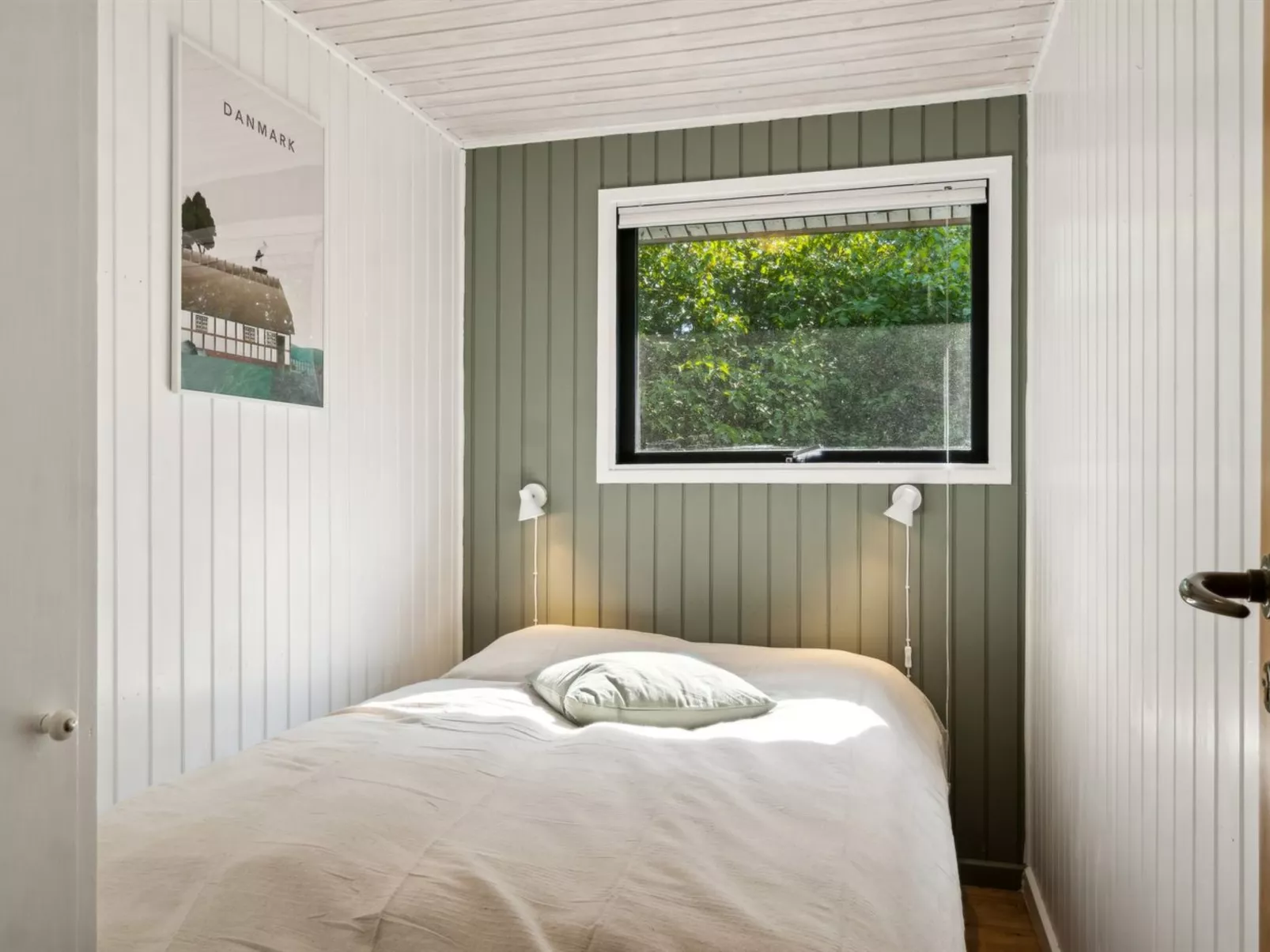 "Lavrans" - 1km from the sea-Inside