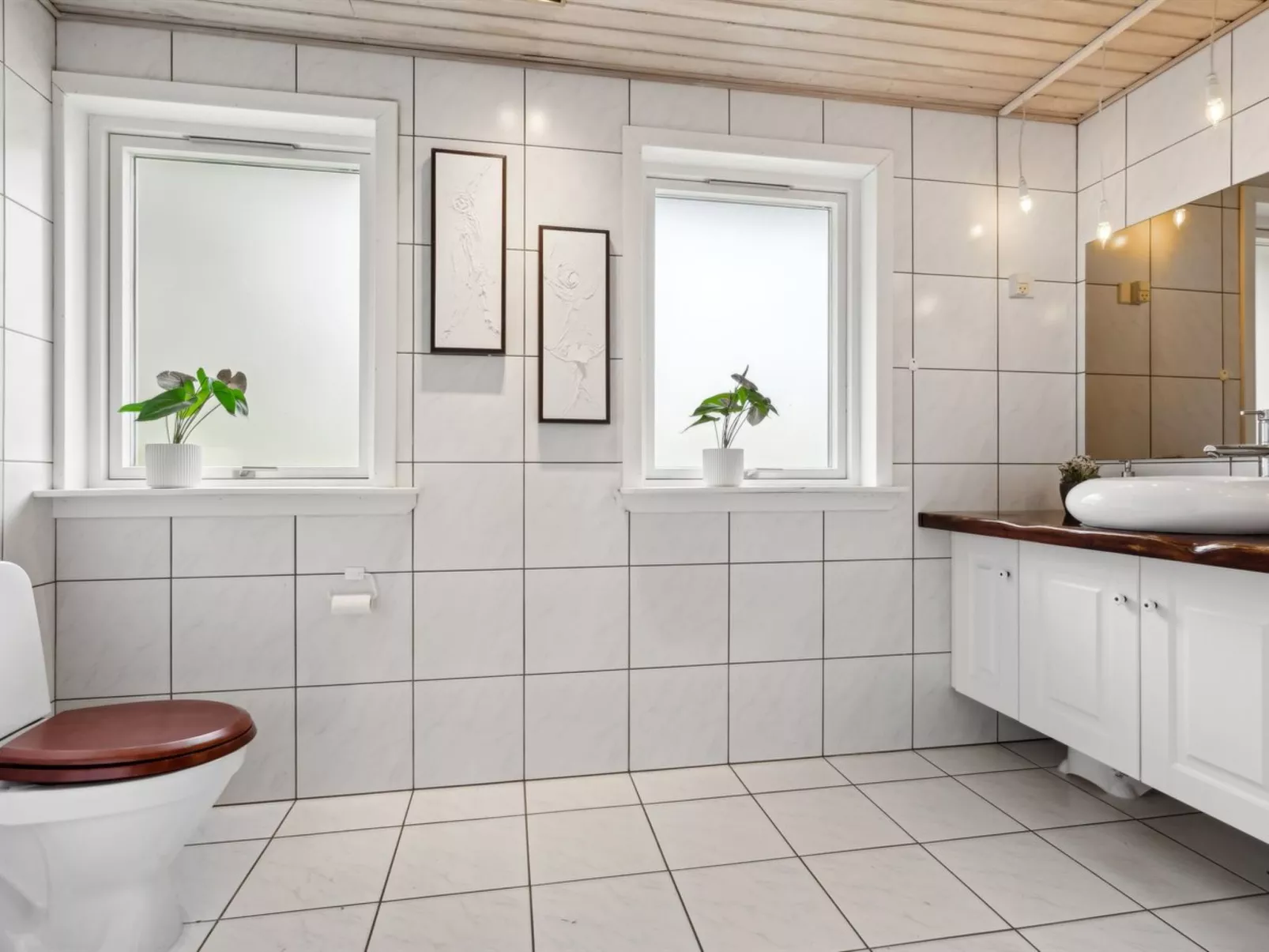 "Eugenie" - 100m from the sea-Dedans