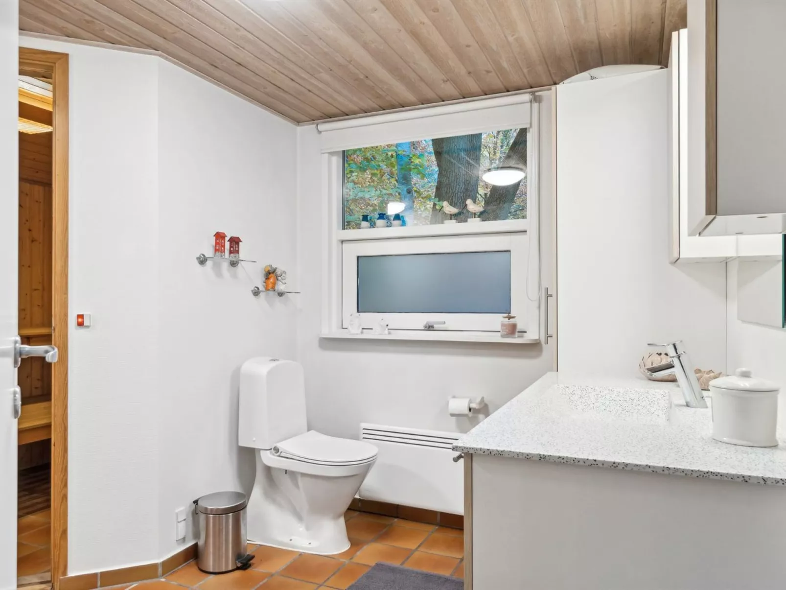 "Teodosij" - 500m from the sea-Inside