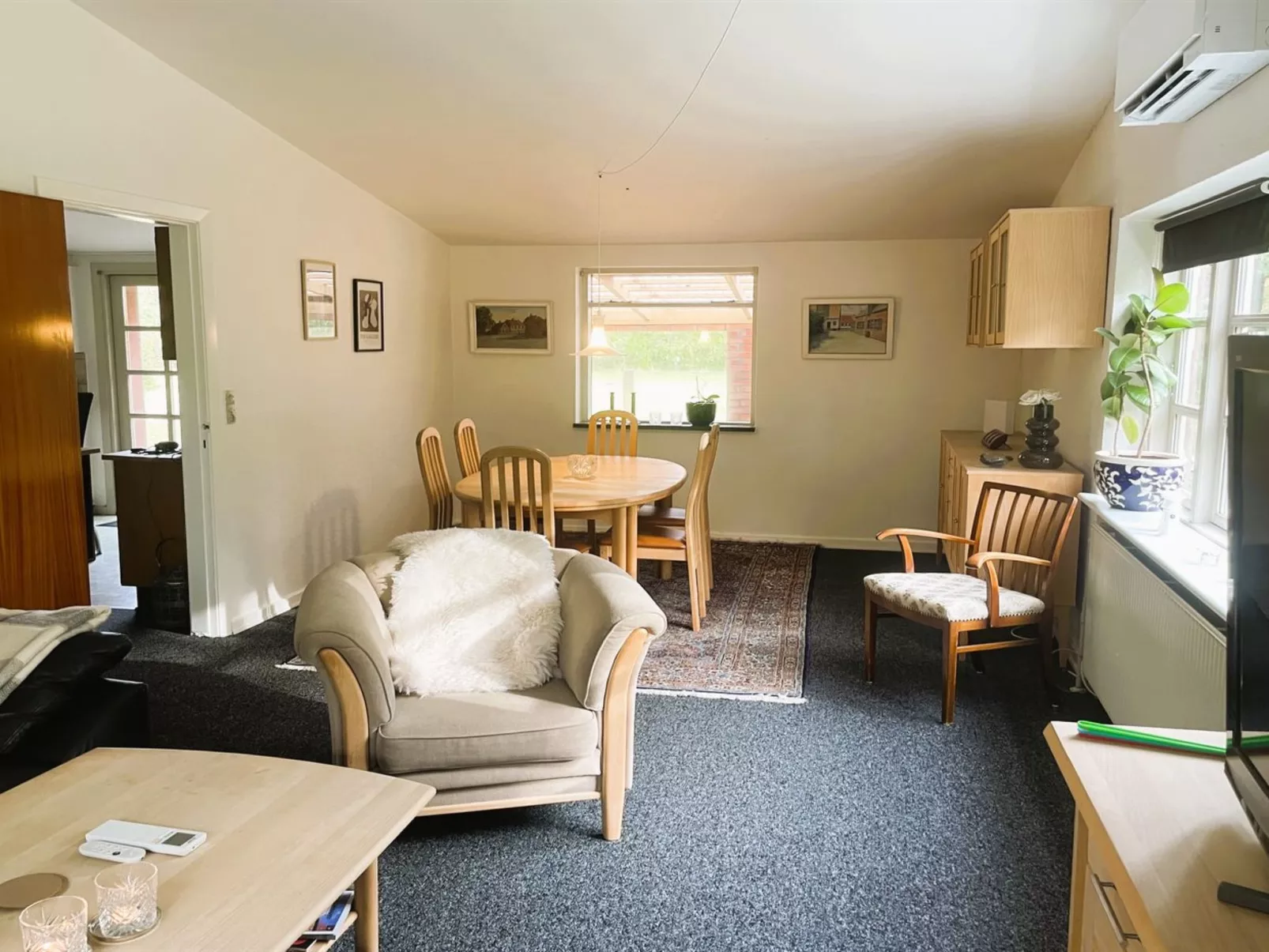 "Agla" - 2.5km from the sea-Drinnen