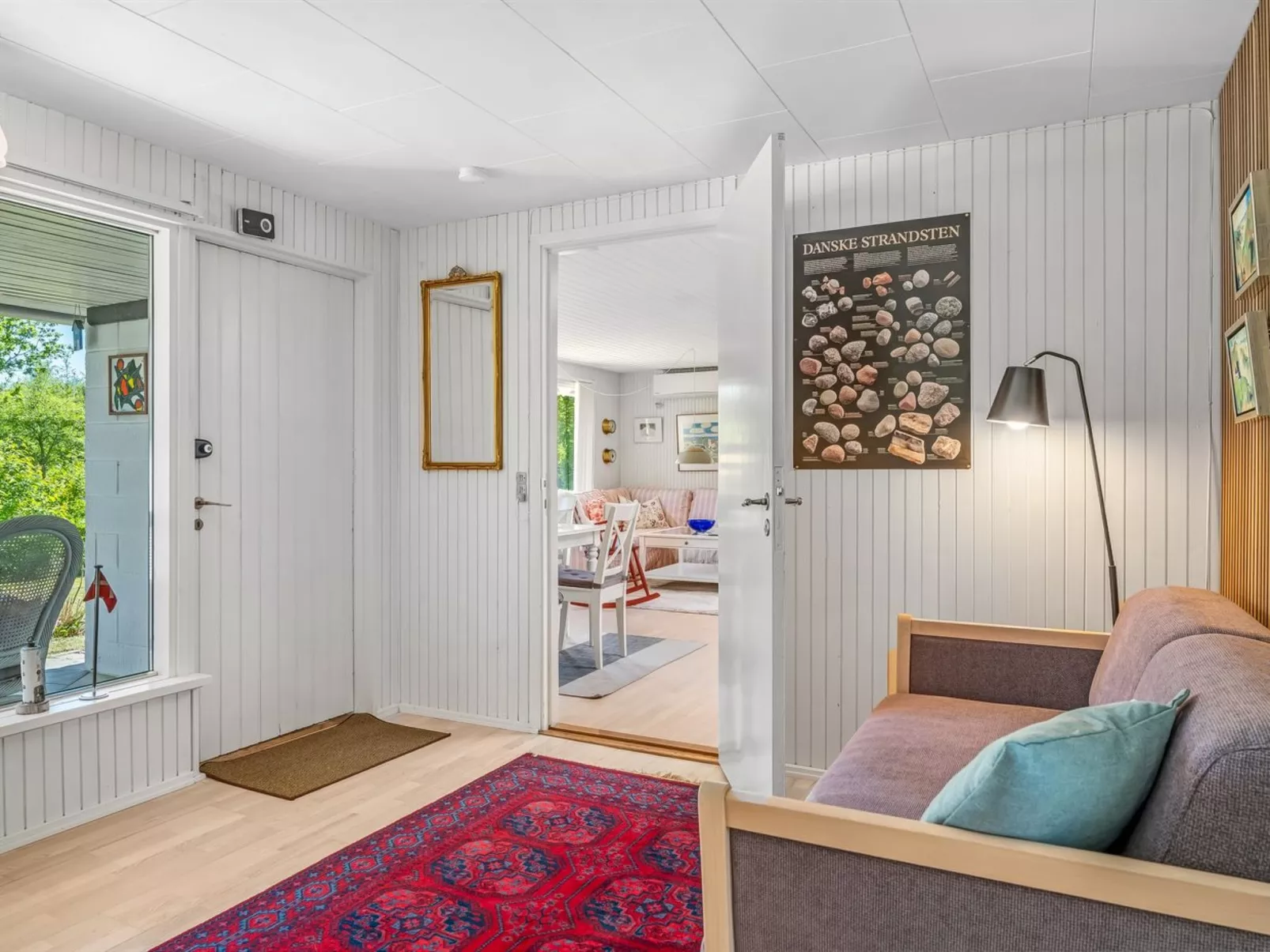 "Sven" - 250m to the fjord-Inside