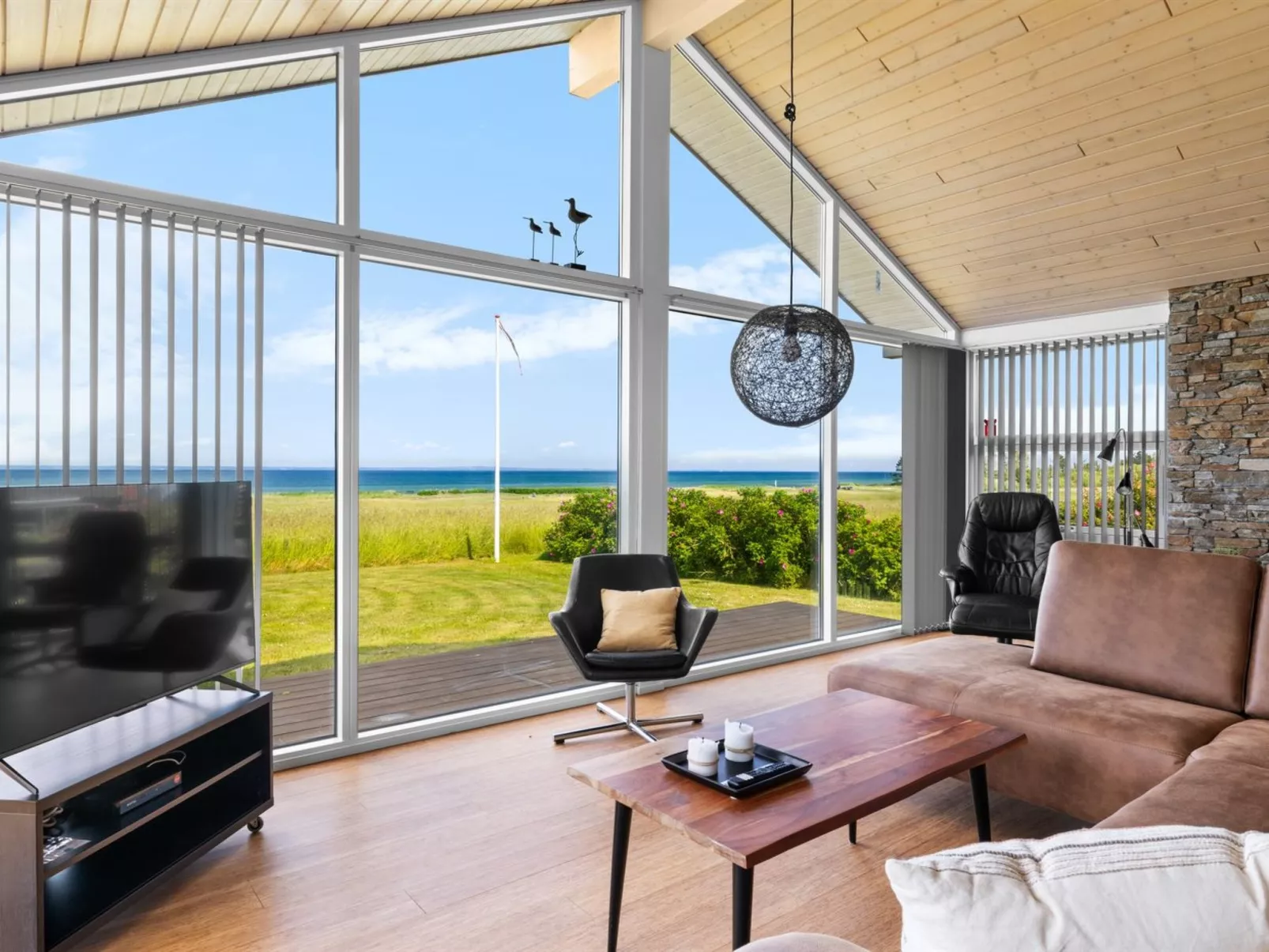 "Drusilla" - 140m from the sea-Drinnen