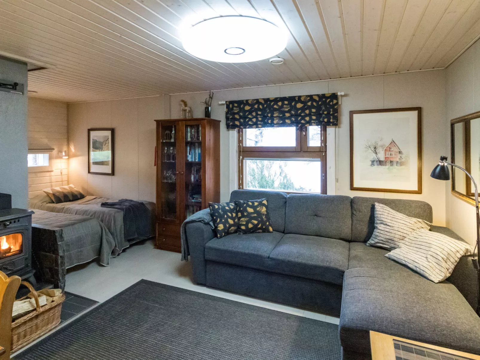 Lystikämän tupa-Dedans