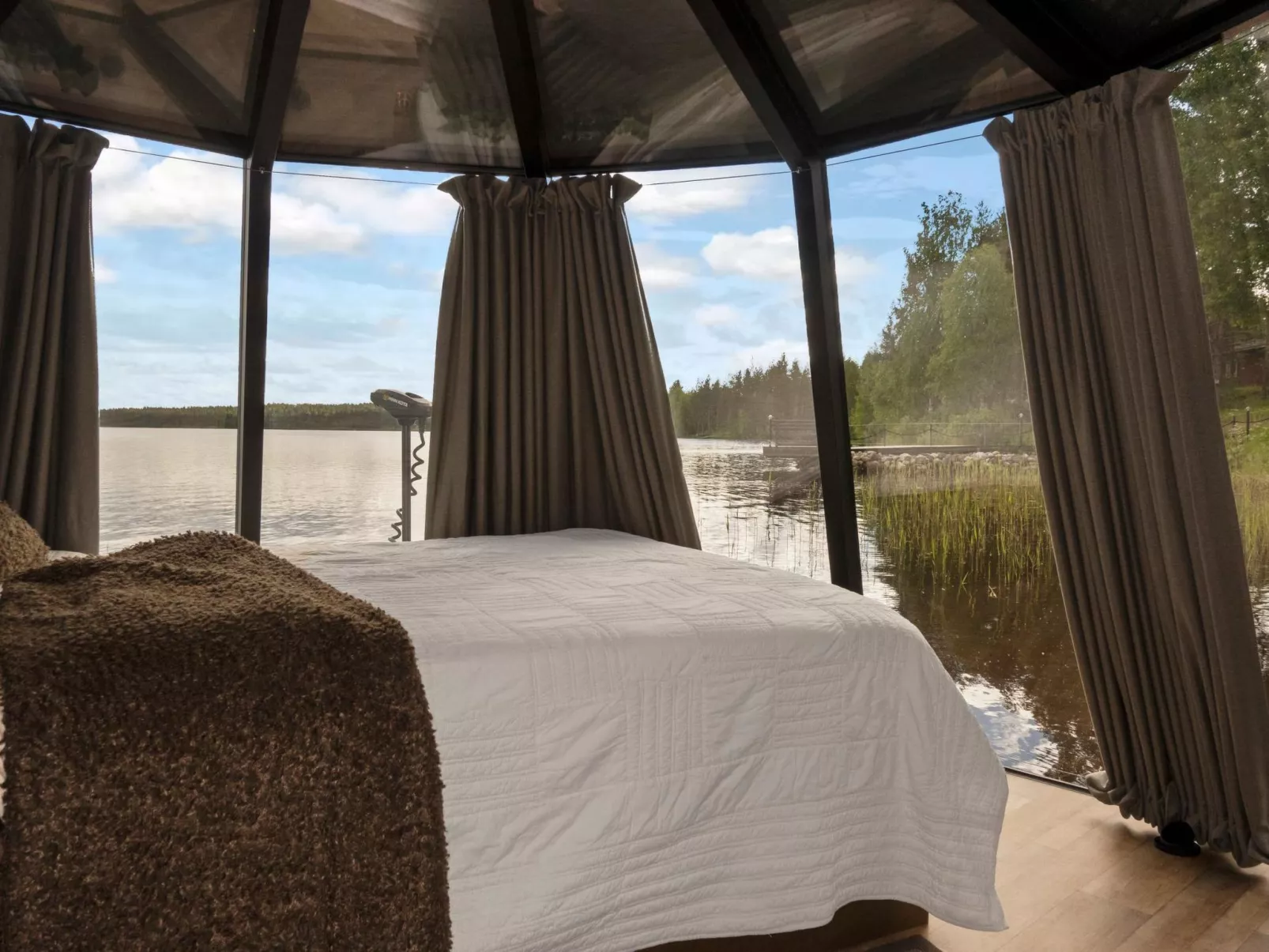 Lystikämän elämys-Inside