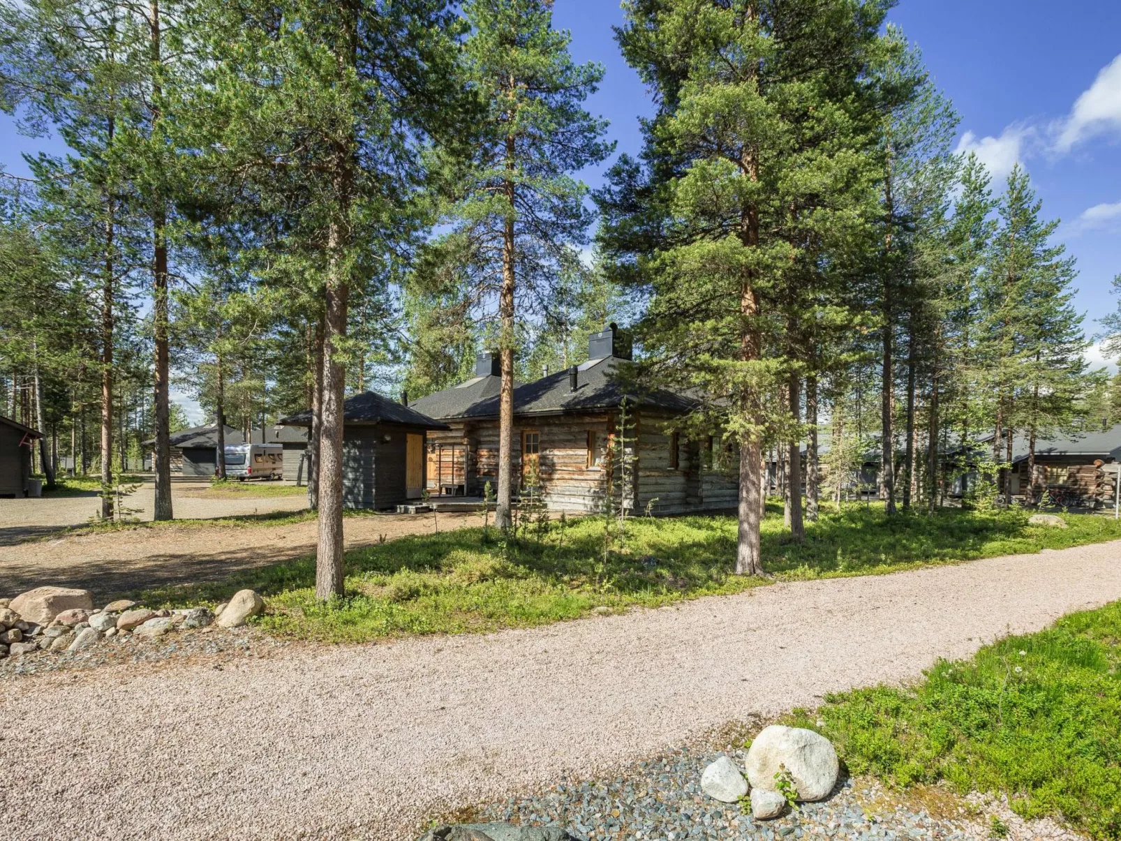 Ylläsparit as. mustikka-Drinnen