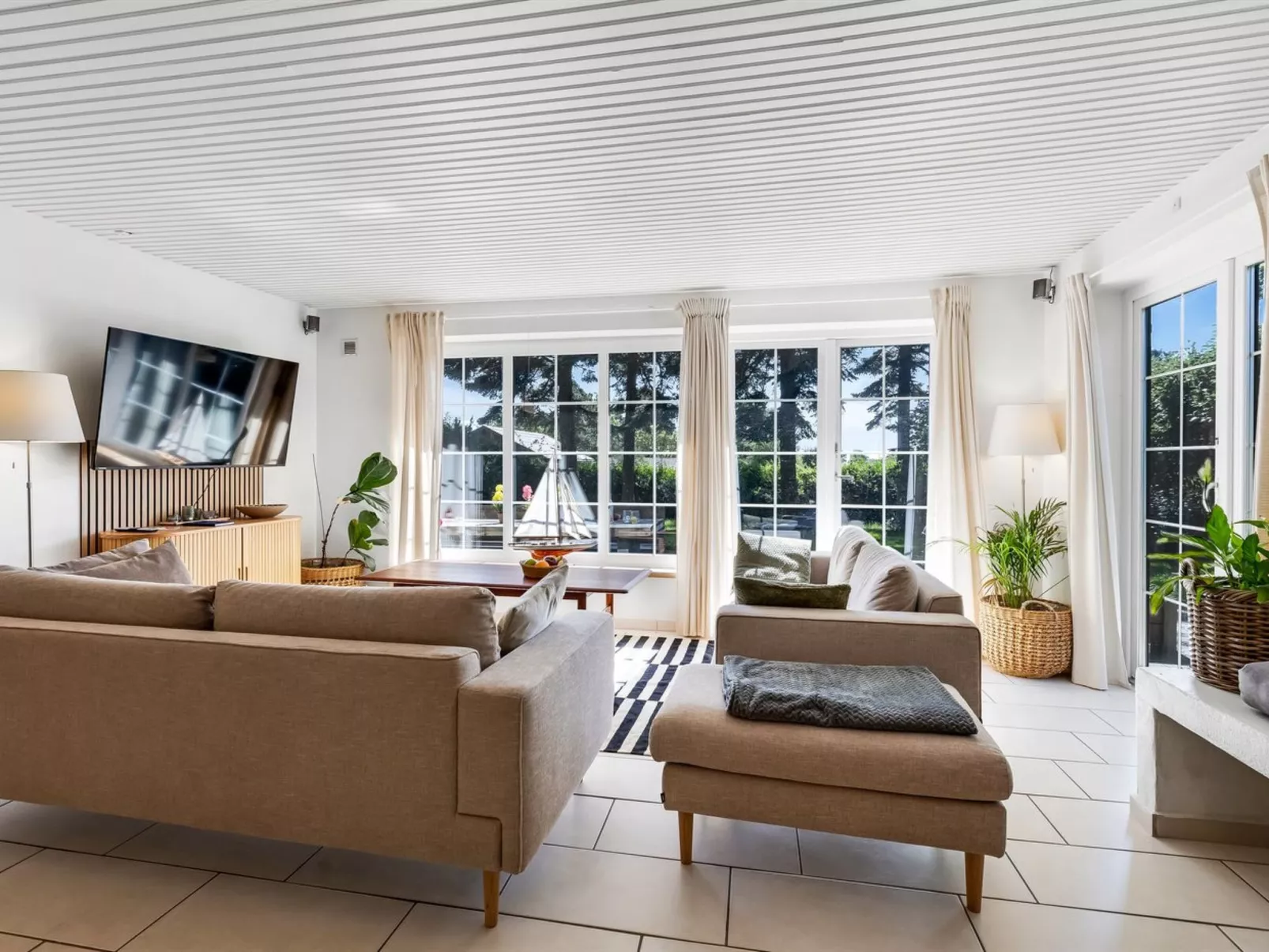 "Matild" - 250m from the sea-Inside