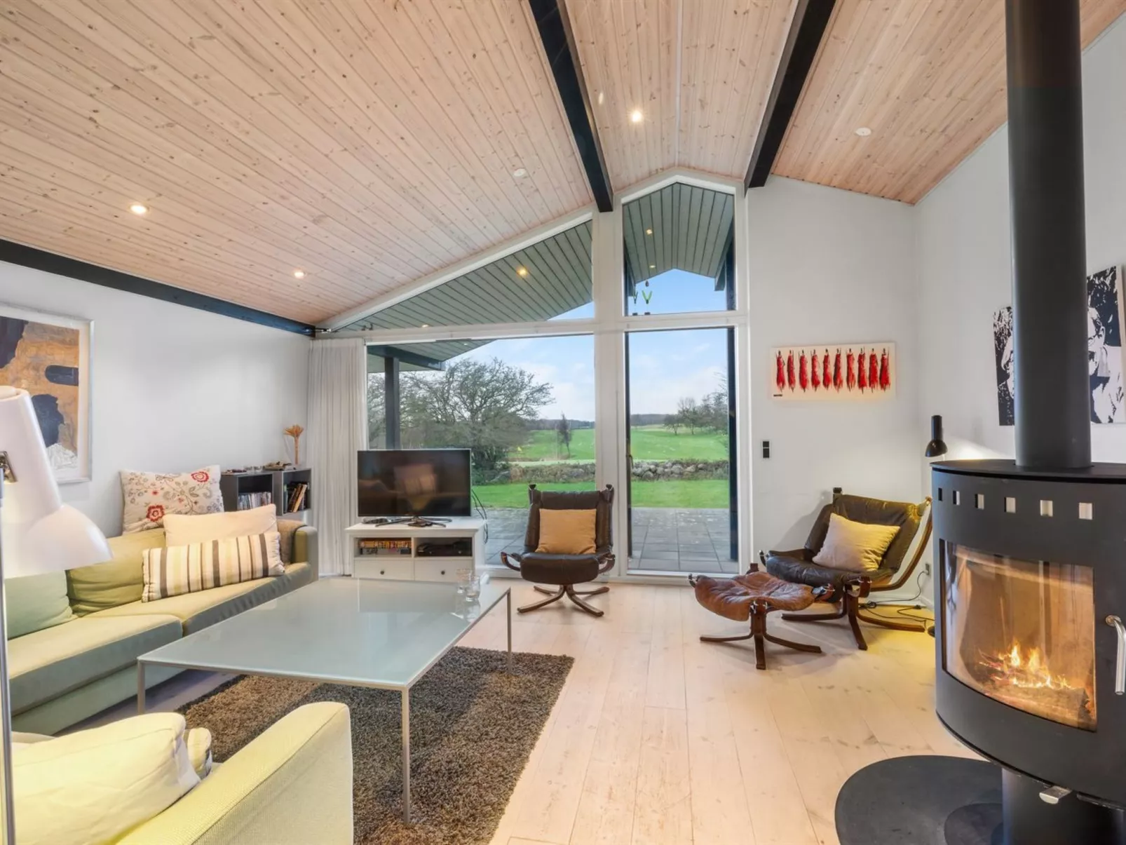 "Erlinda" - 600m from the sea-Inside