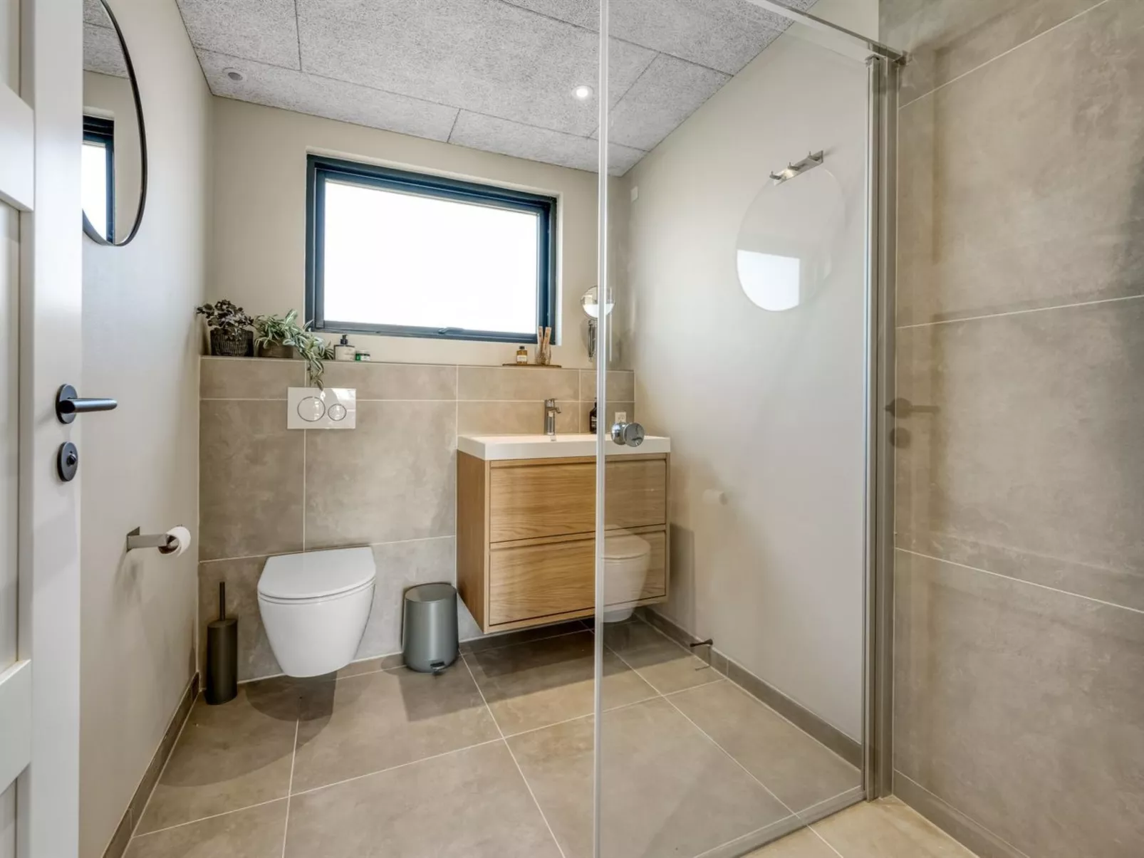 "Edvia" - 200m to the fjord-Dedans