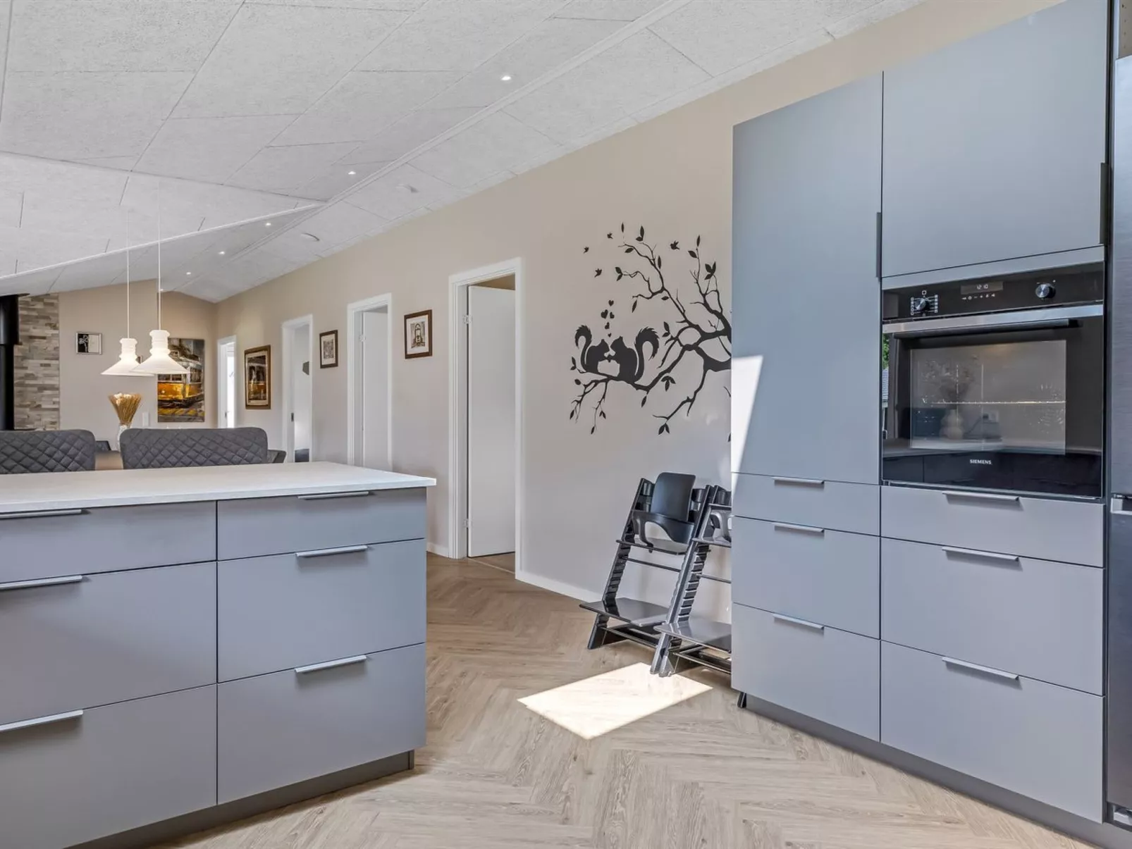 "Alvira" - 30km from the sea-Inside