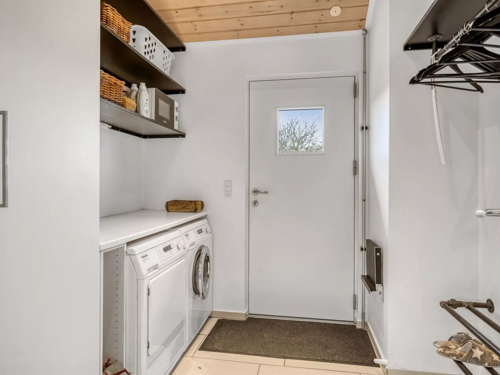 "Kato" -  from the sea-Inside