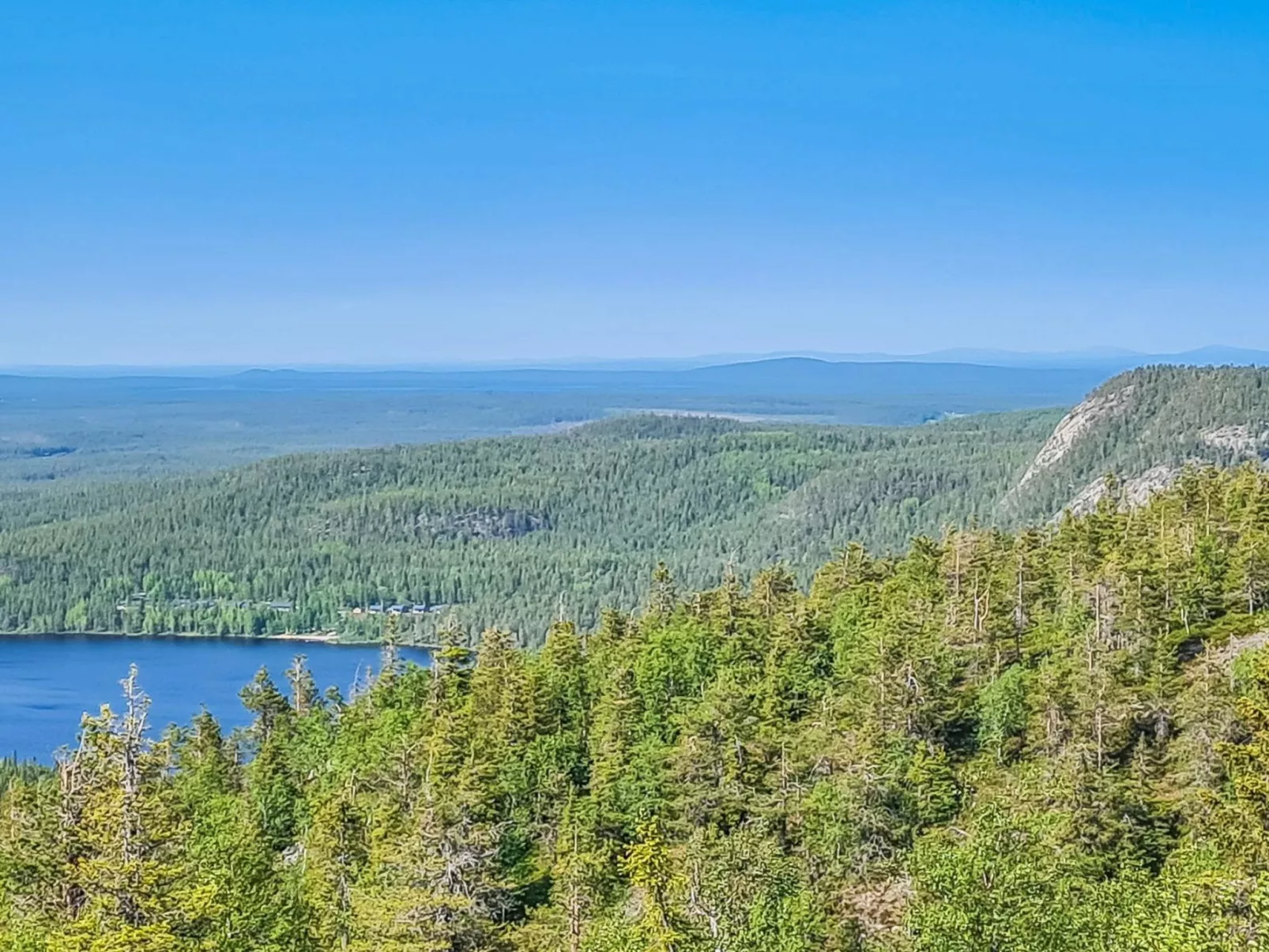 Vuosselinkulma 1-Dedans