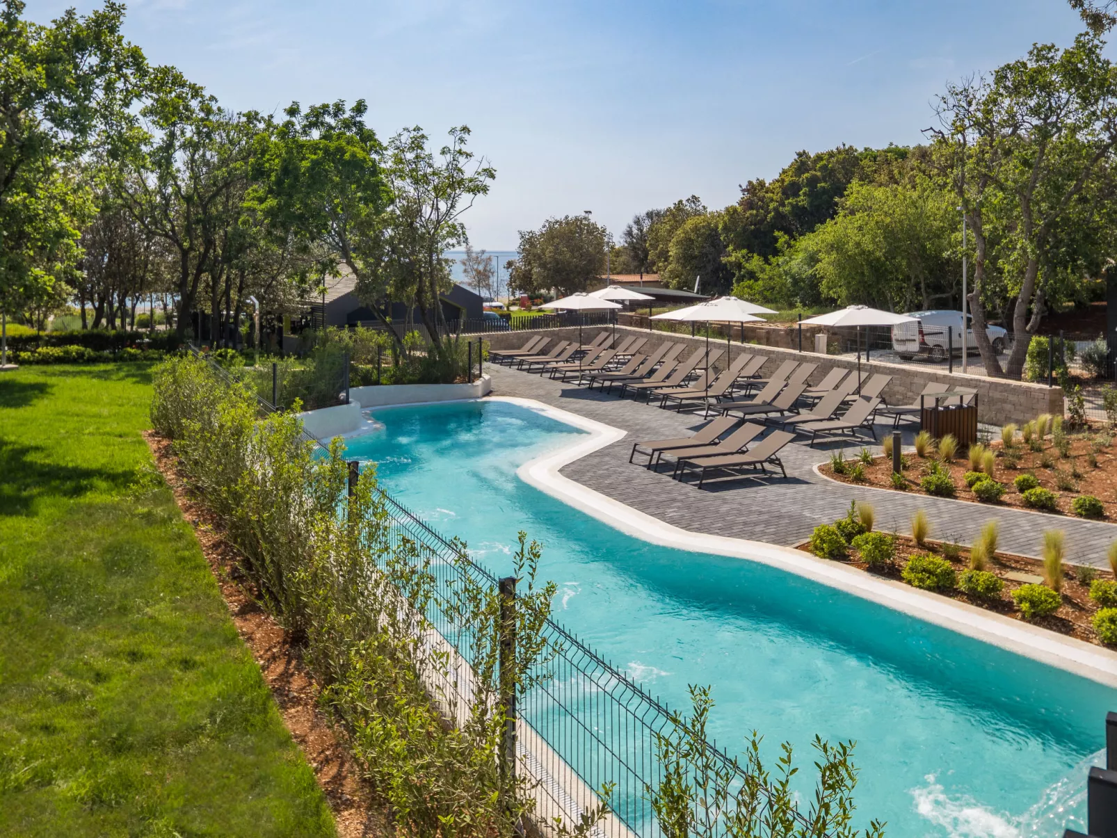 Luxury Beachside Villa Porto Bus-Outside