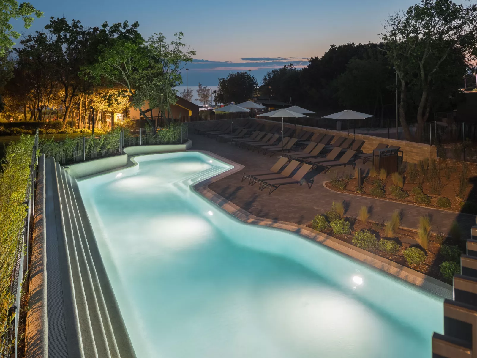 Luxury Beachside Villa Porto Bus-Outside